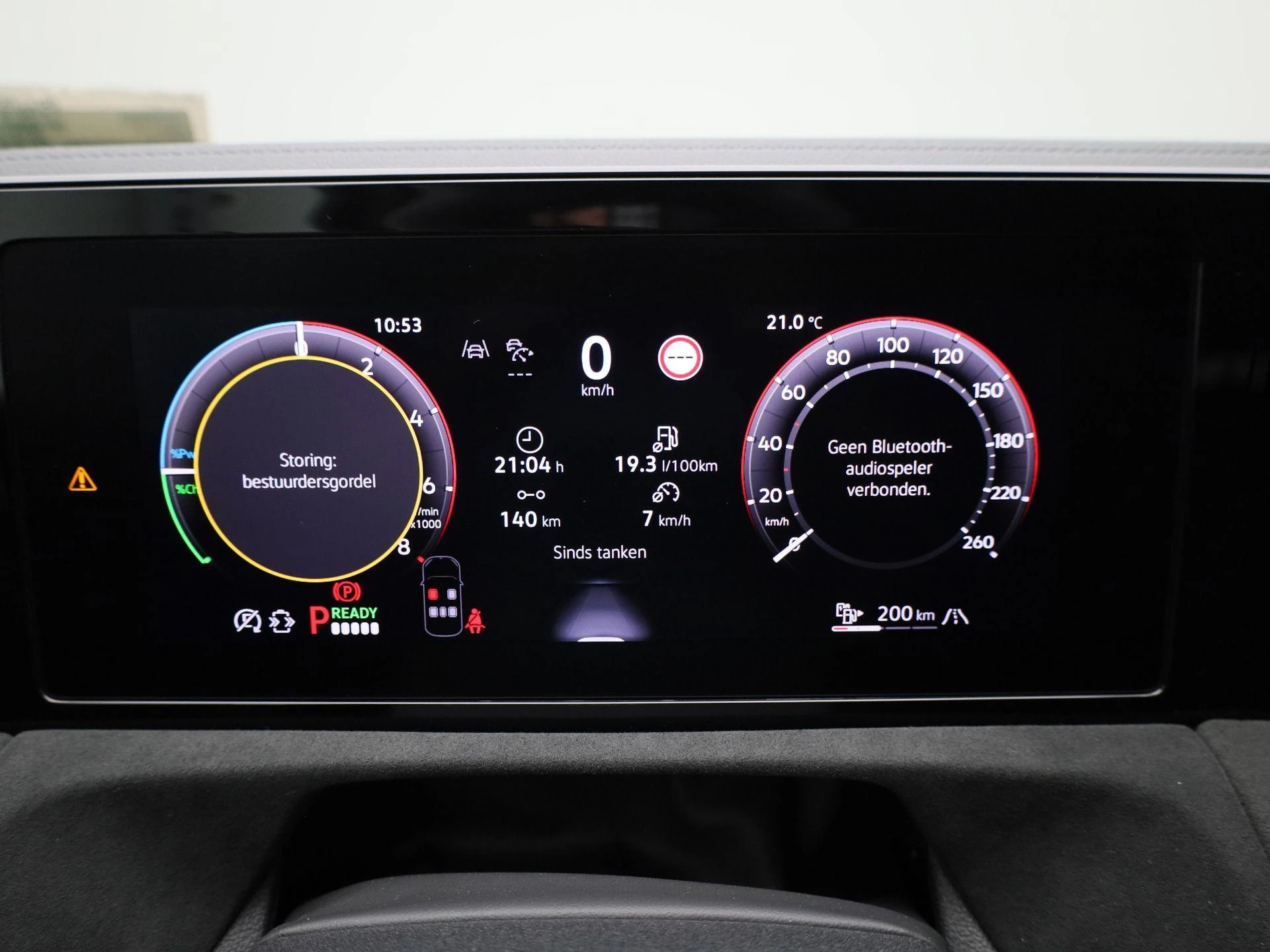 Volkswagen-Tiguan-image-17