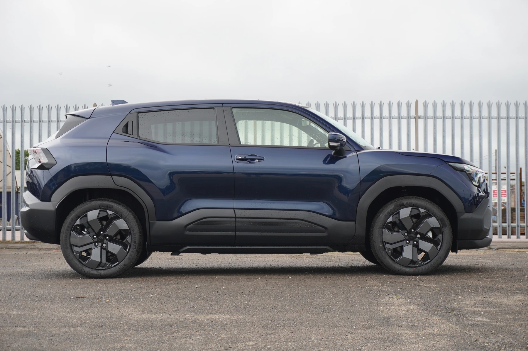 Suzuki-e Vitara-image-17