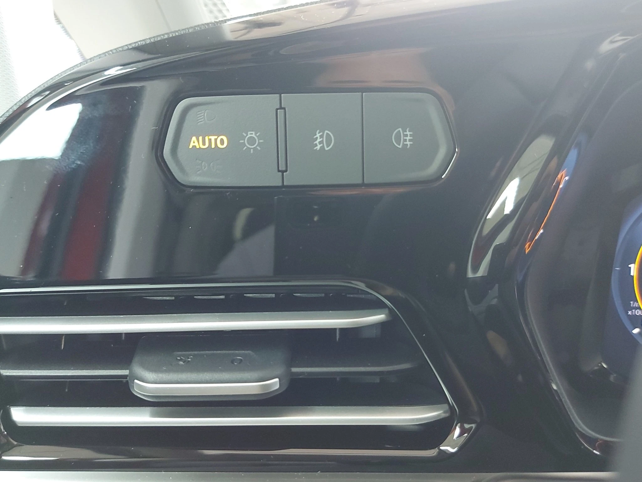 Ford-Tourneo Connect-image-18