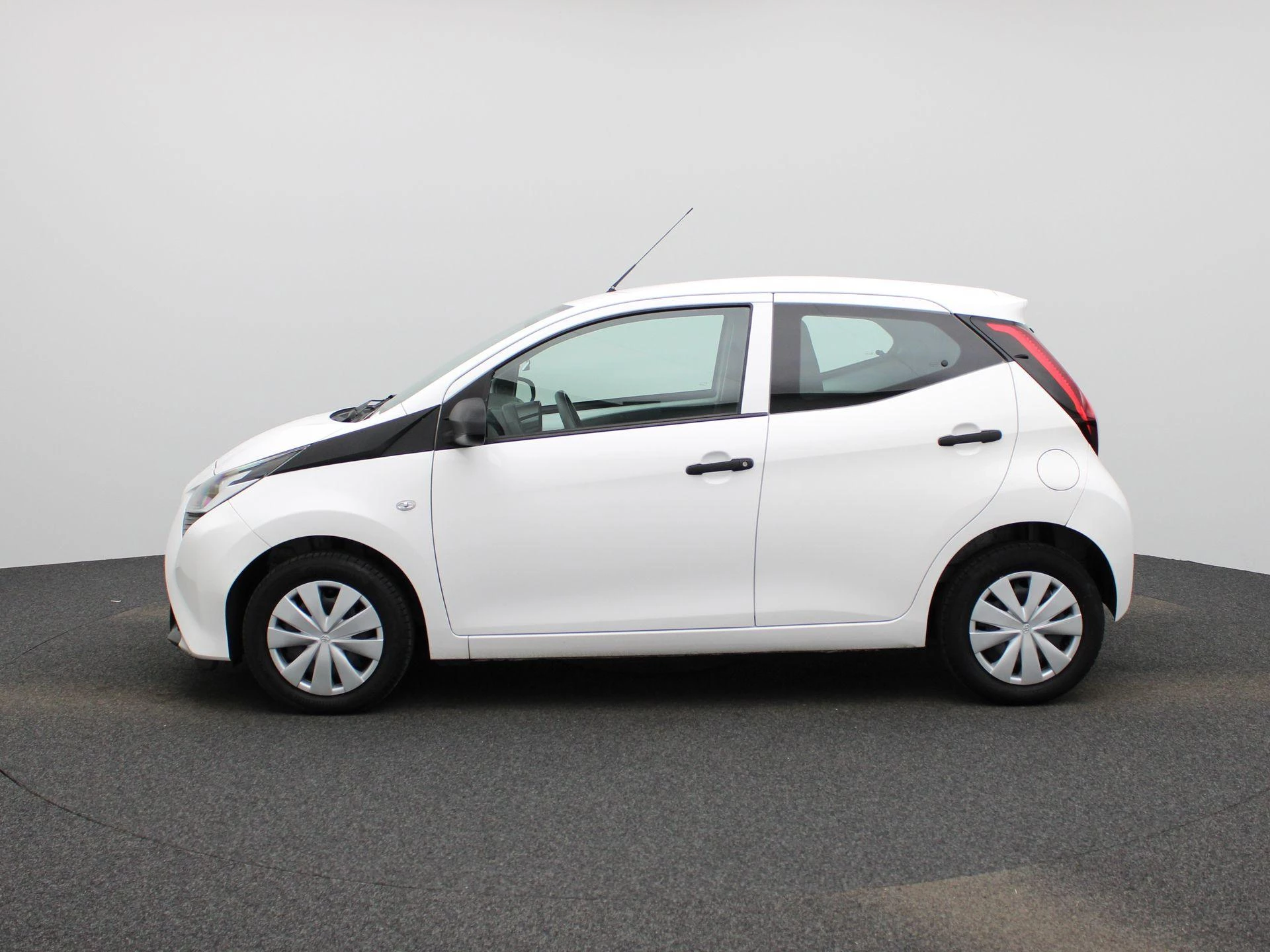 Toyota-Aygo-image-3