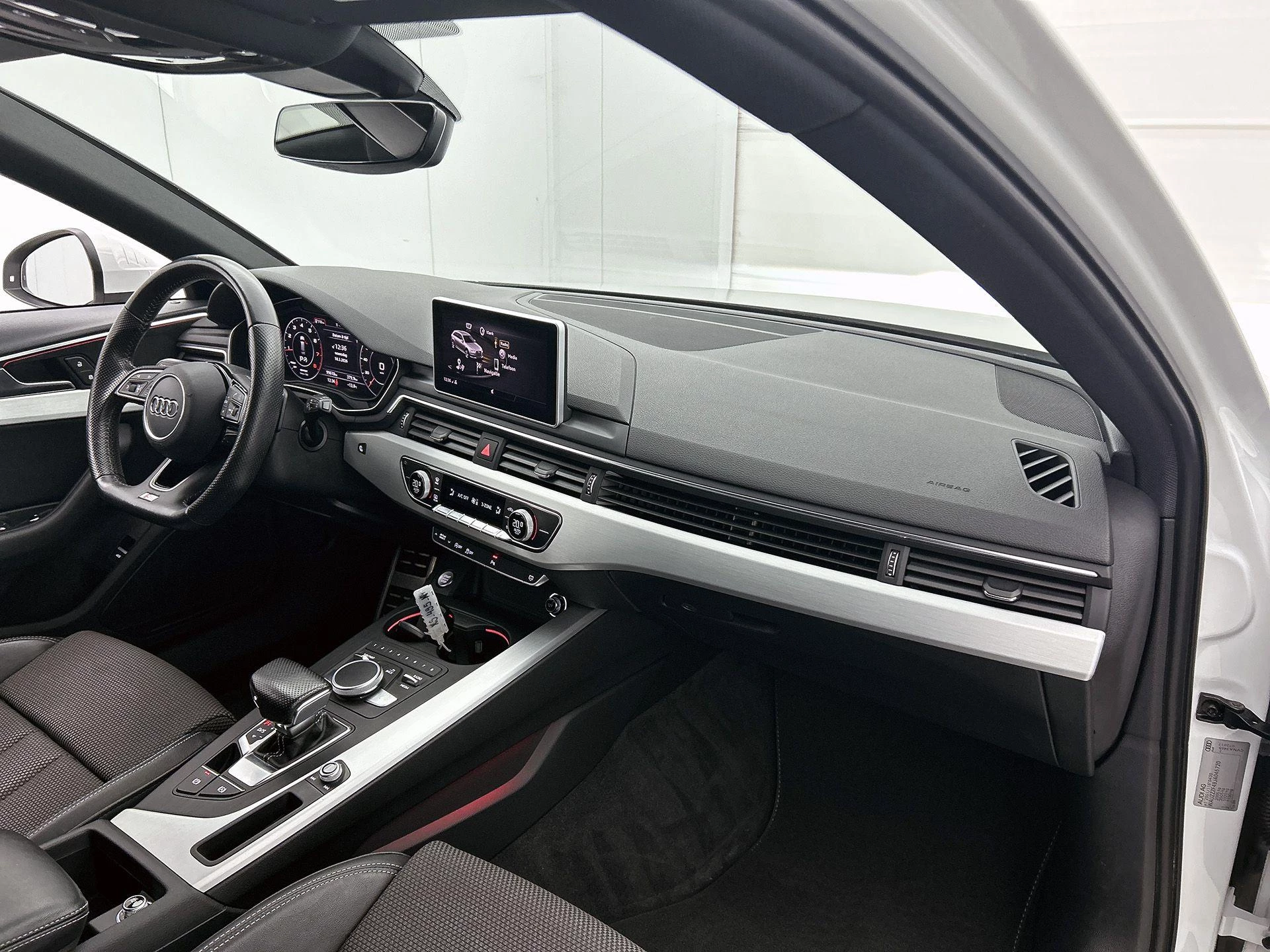Audi-A4-image-18