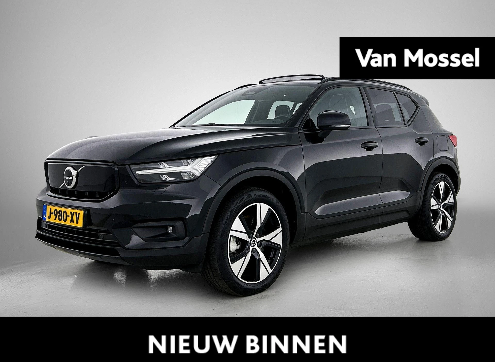 Volvo-XC40-image-0