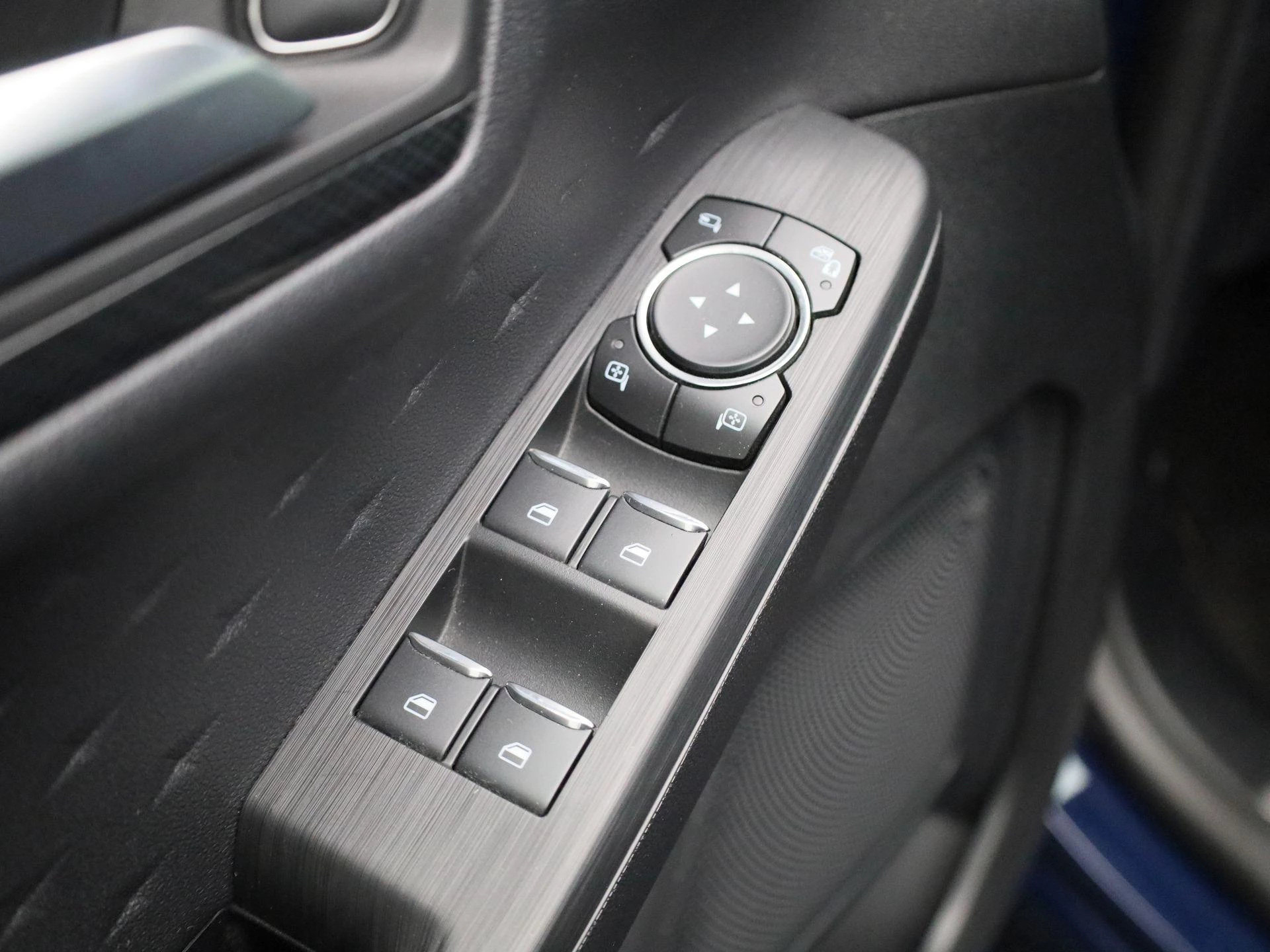 Ford-Kuga-image-32