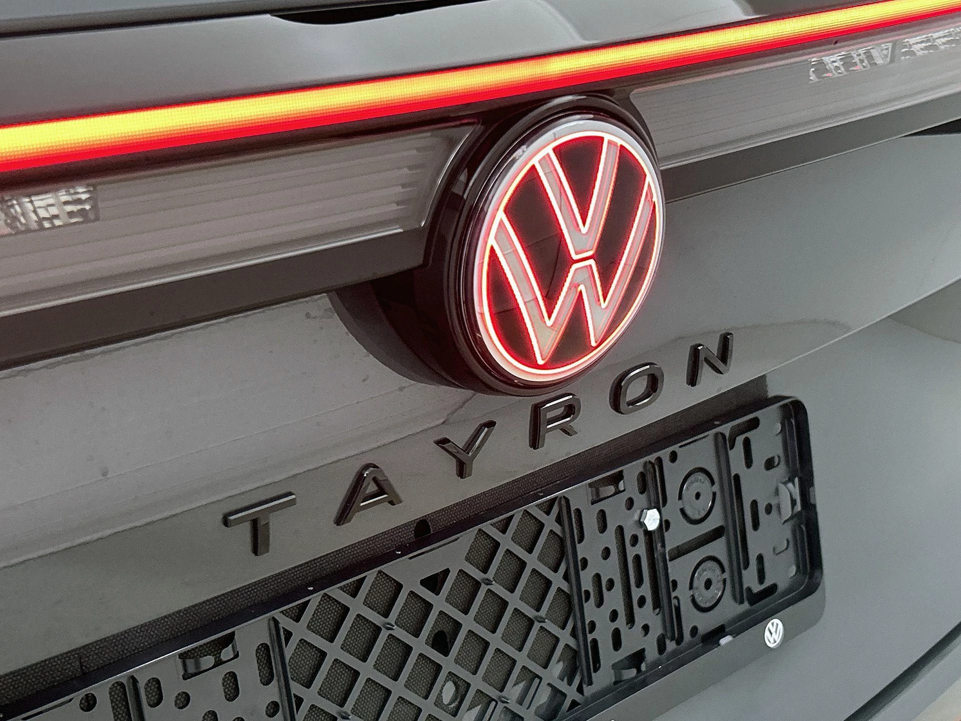 Volkswagen Tayron 1.5 eHybrid R-Line Edition