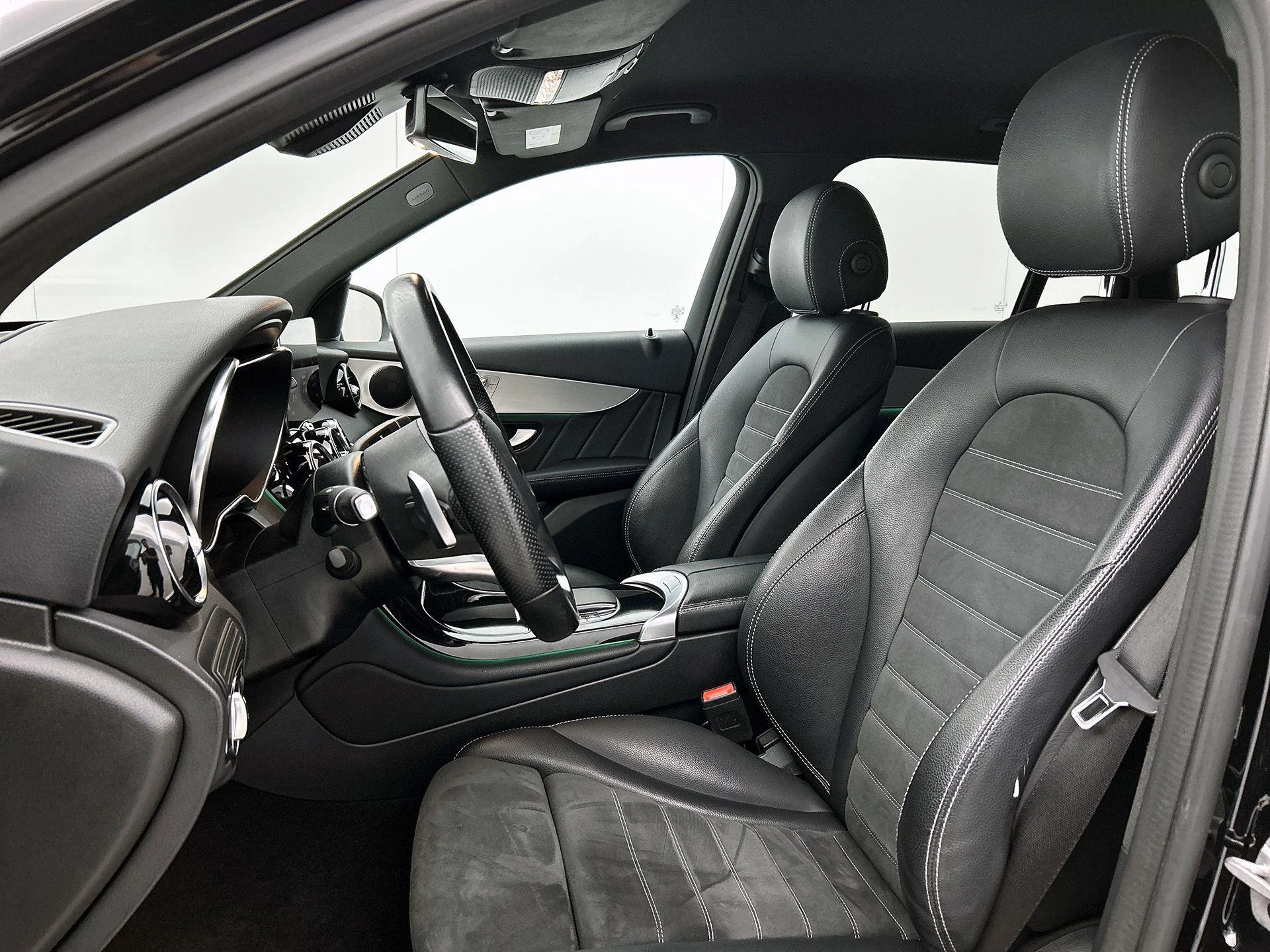 Mercedes-Benz GLC 300e 4MATIC AMG Line
