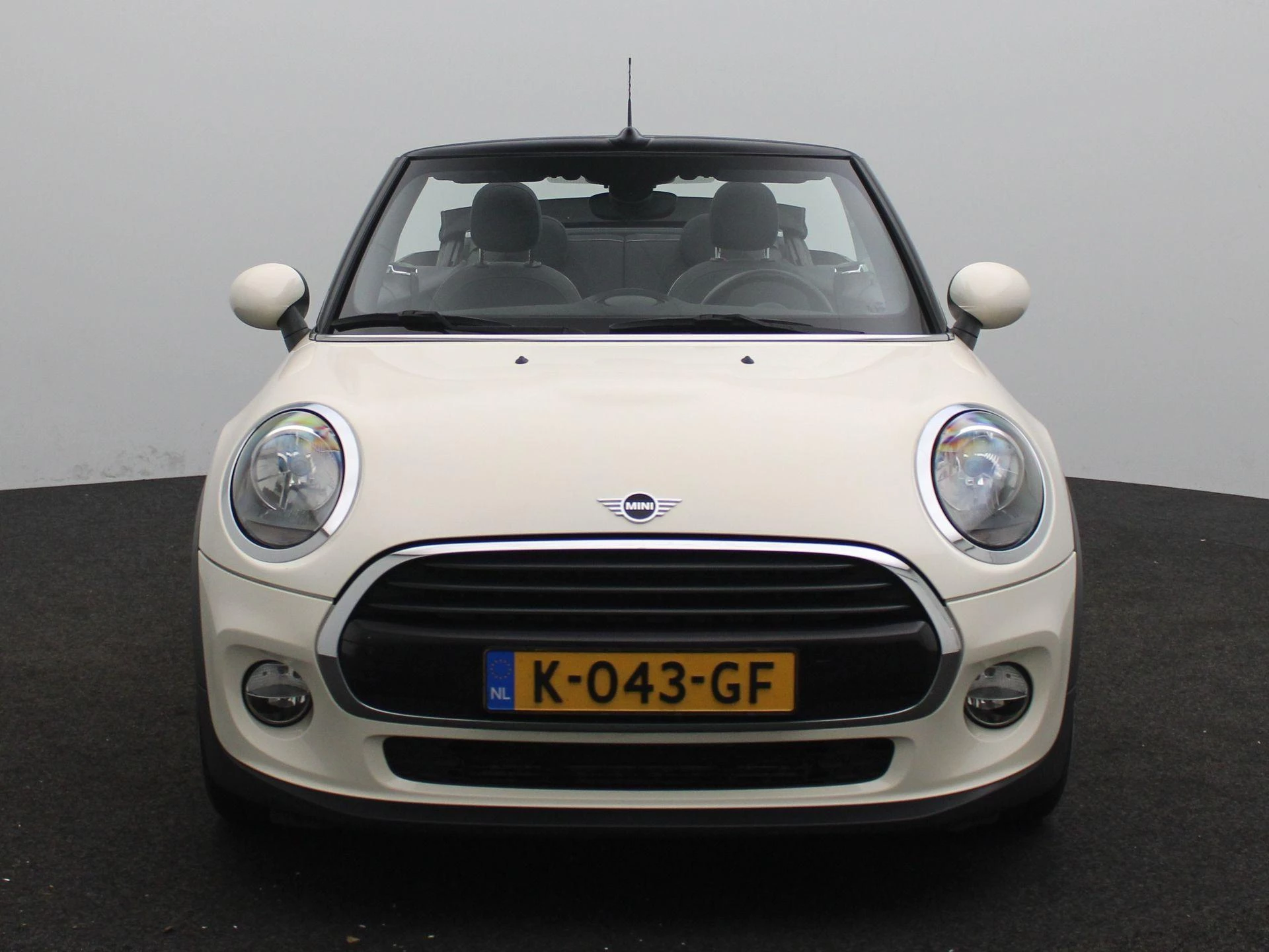 MINI Cooper Cabrio
