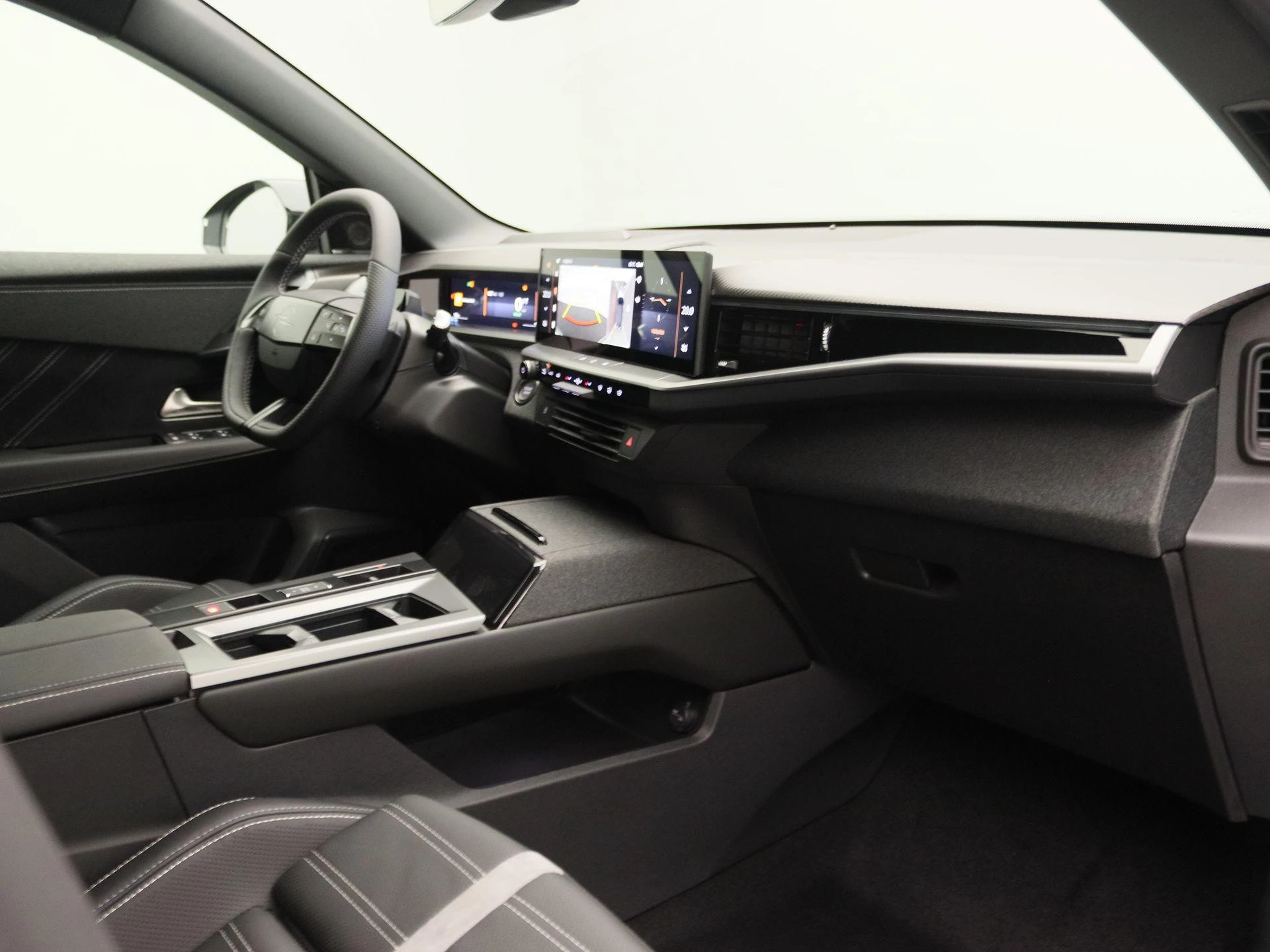 Opel-Grandland-image-23