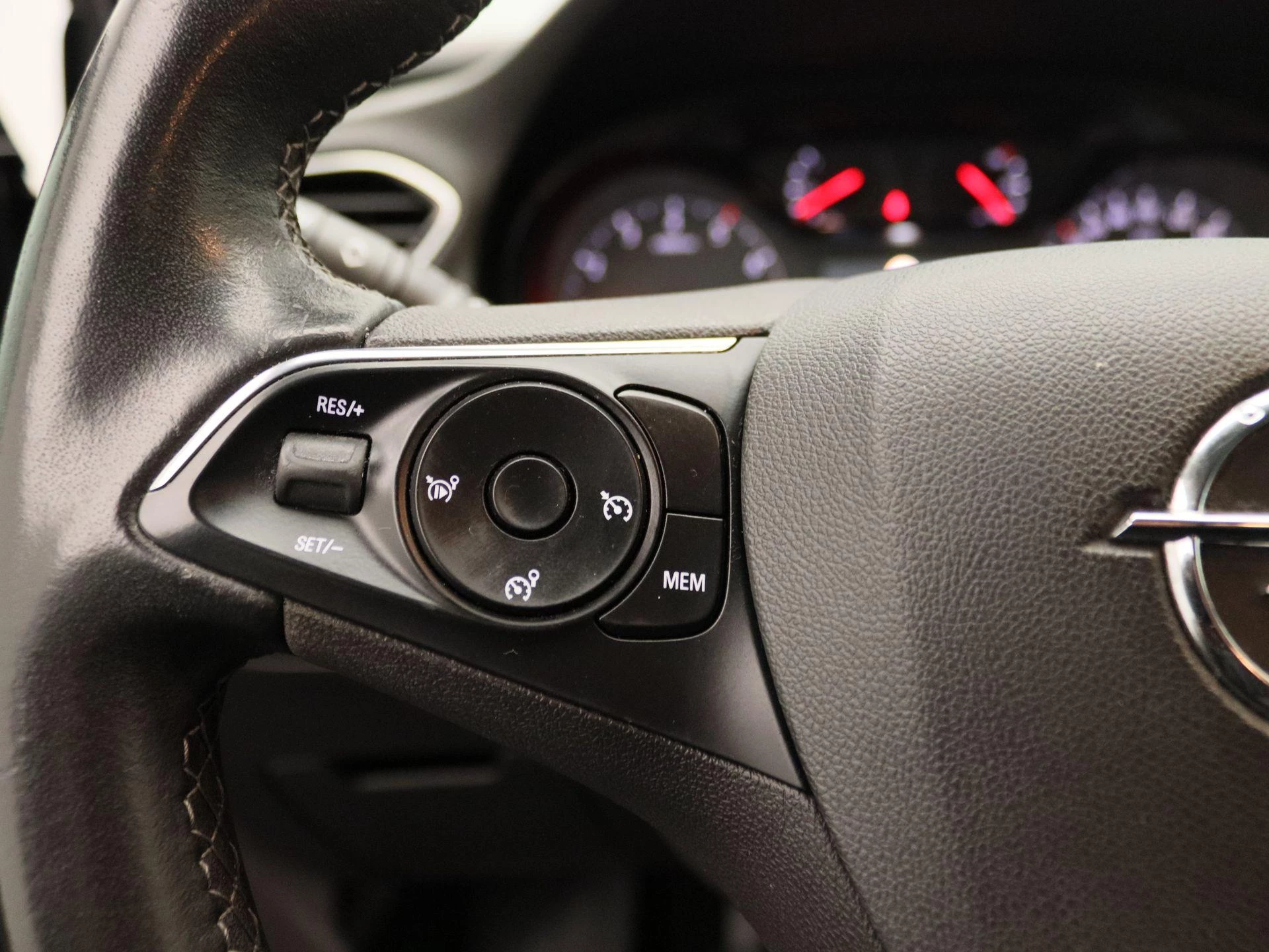 Opel-Grandland X-image-18