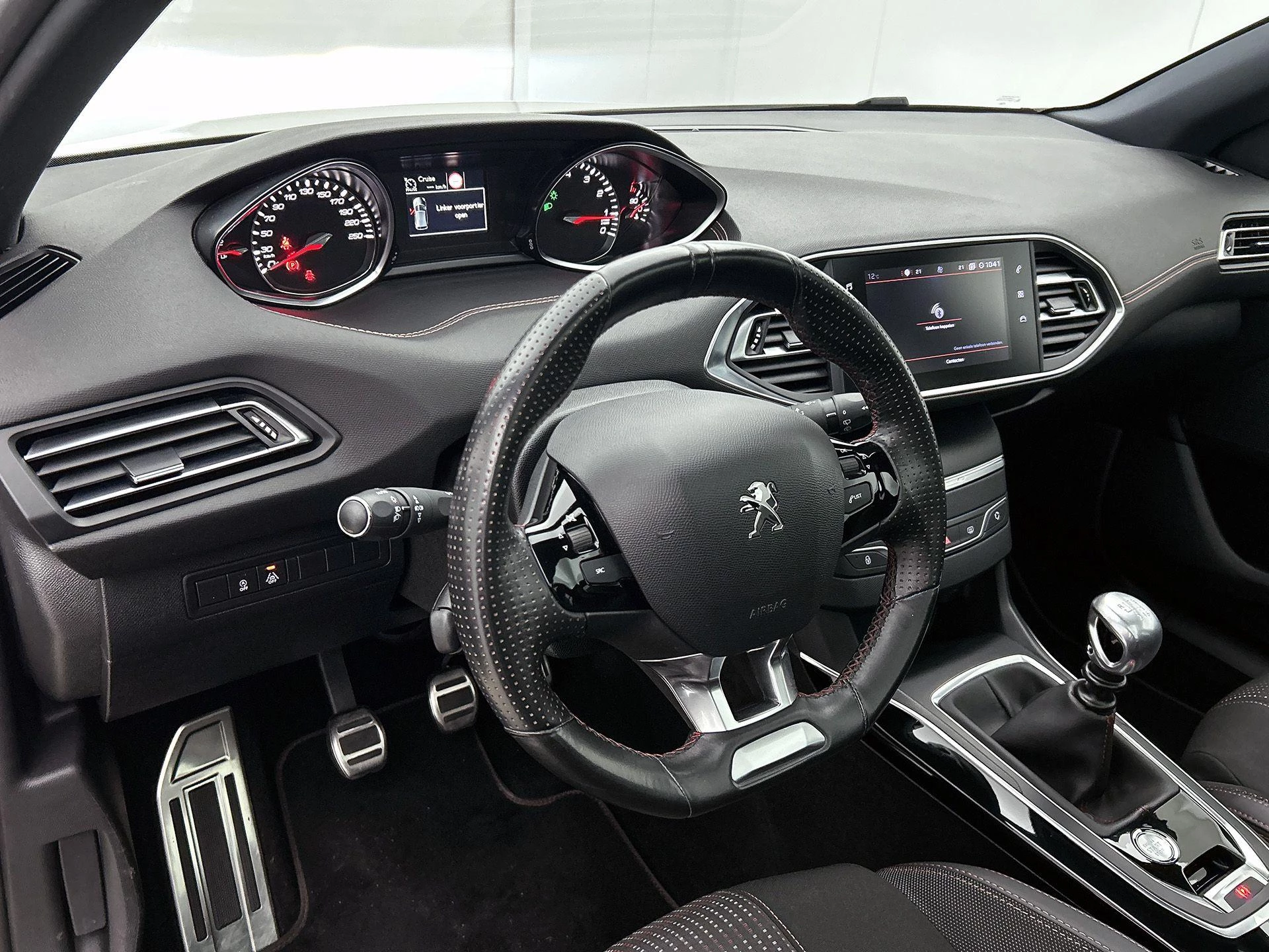 Peugeot-308-image-22