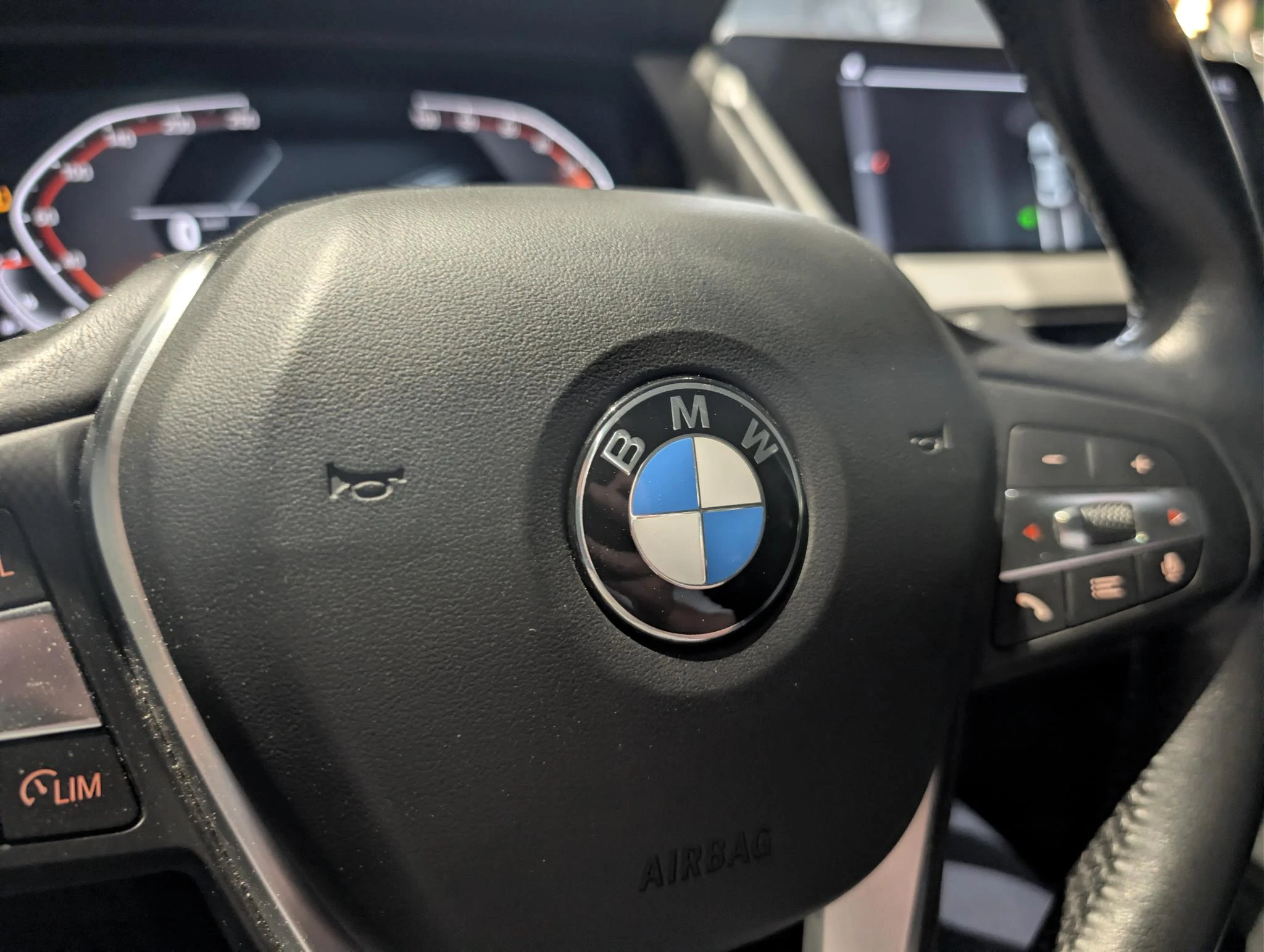 BMW-Série 2-image-24