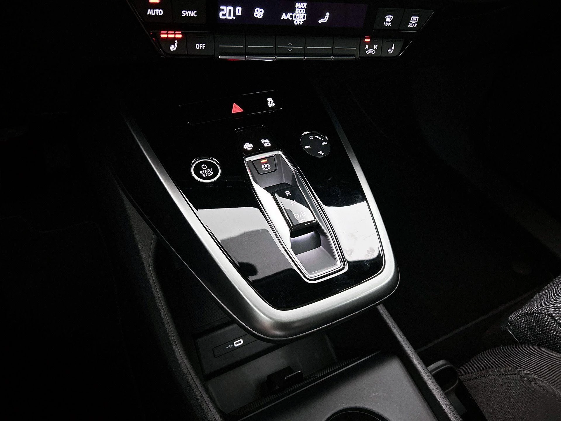 Audi-Q4 e-tron-image-23