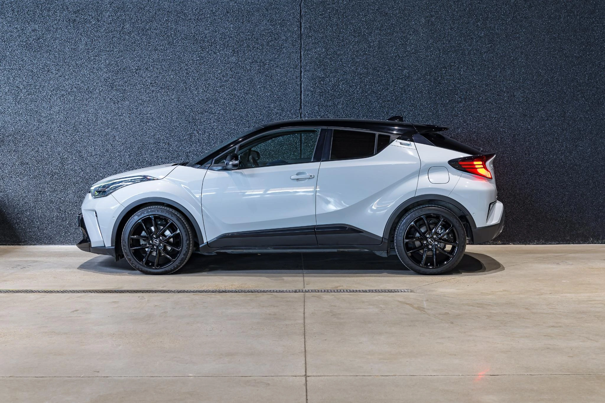 Toyota-C-HR-image-3