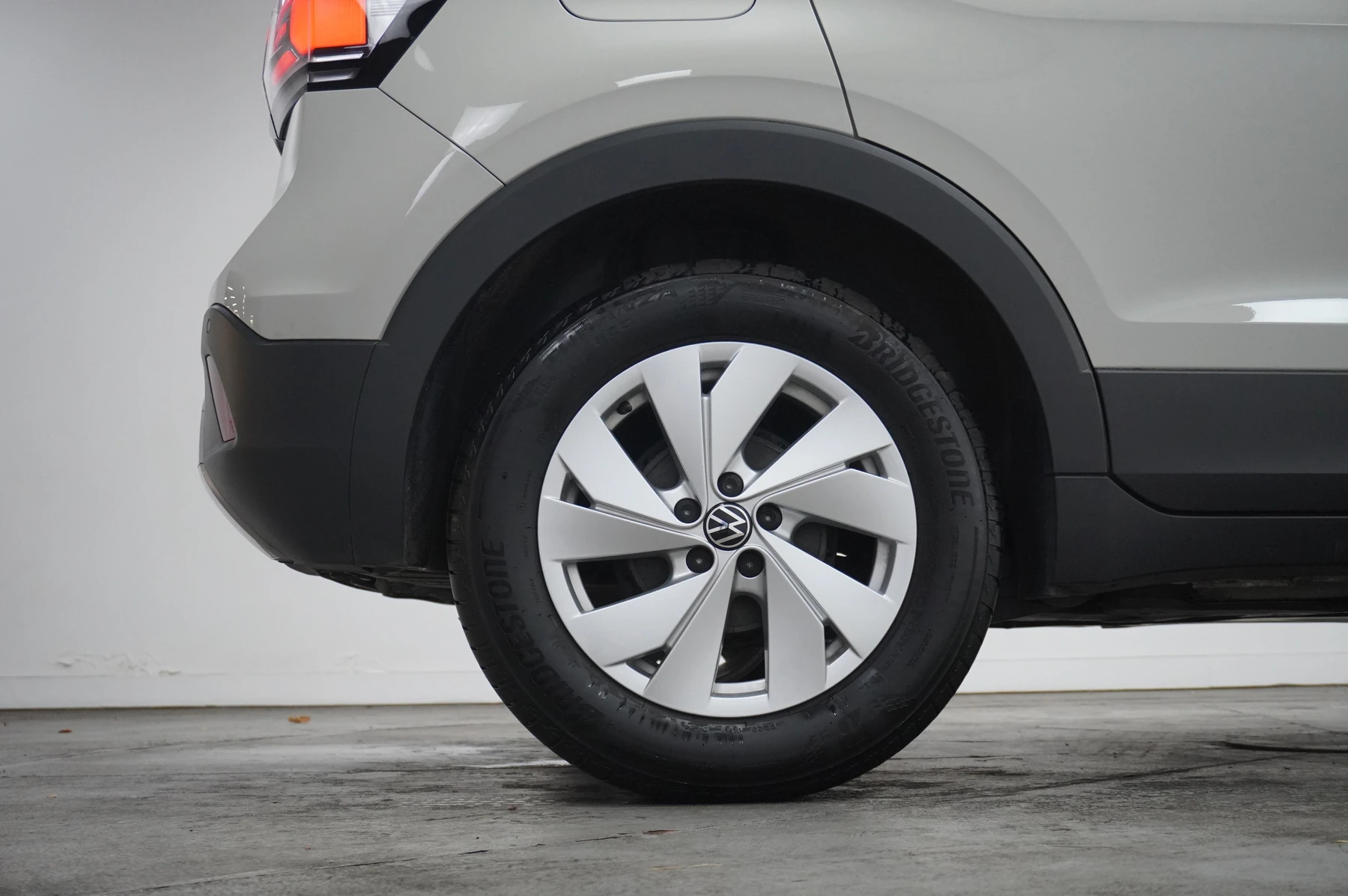 Volkswagen-T-Cross-image-20
