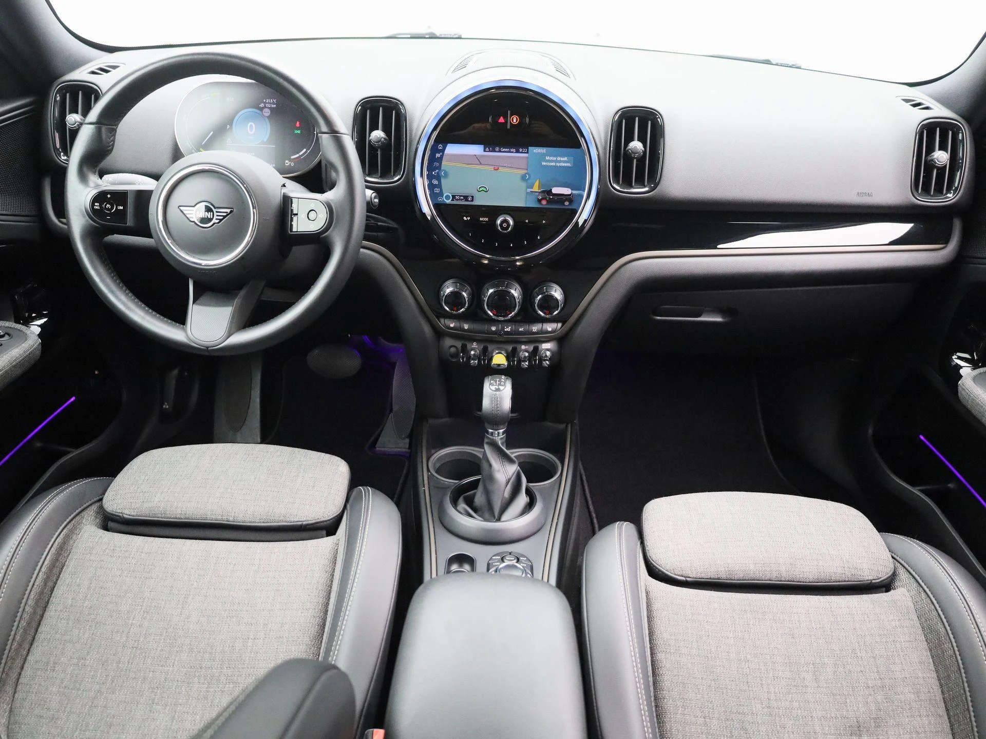 MINI-Countryman-image-8