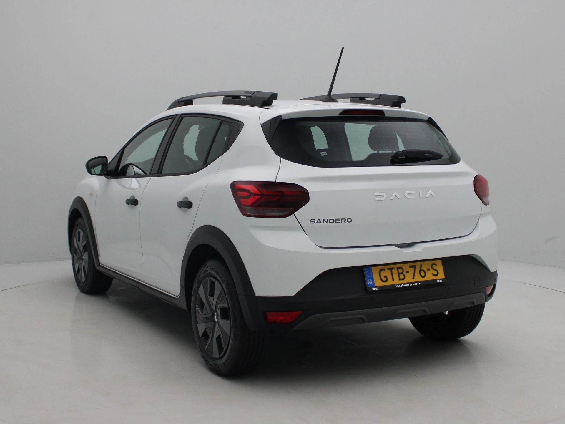 Dacia-Sandero Stepway-image-1