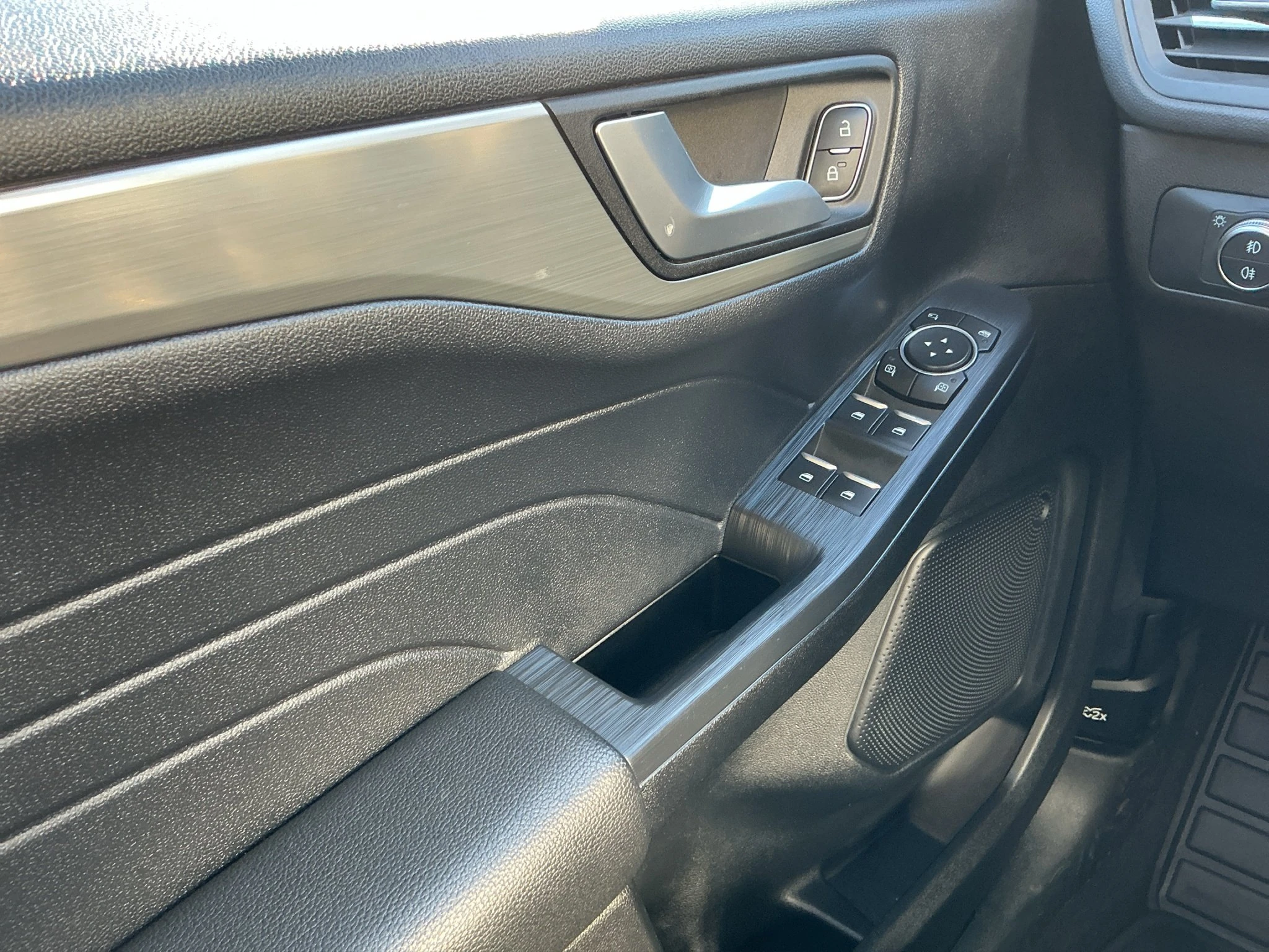 Ford-Kuga-image-15