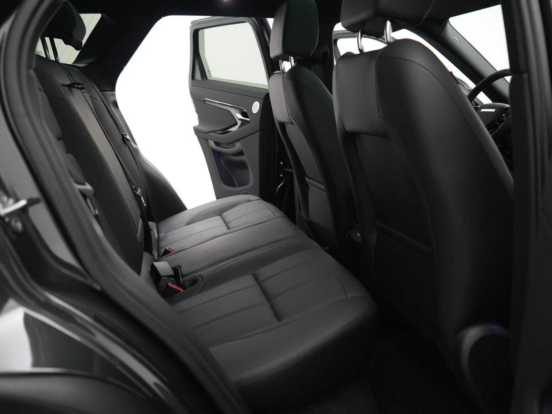 Land Rover-Range Rover Evoque-image-42