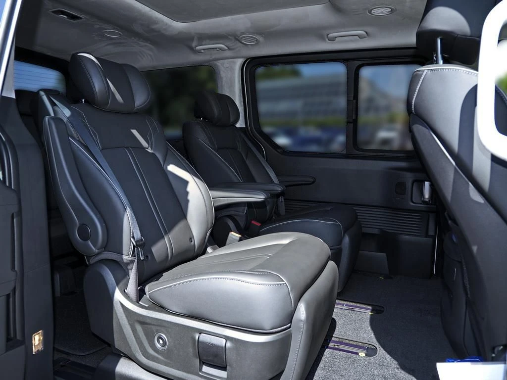 Hyundai-Staria-image-11