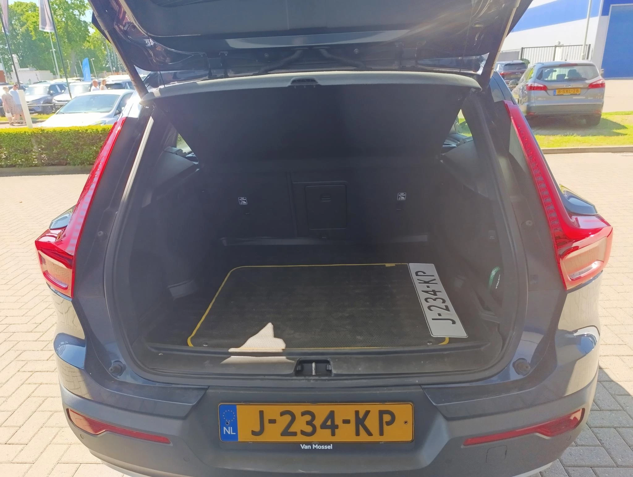 Volvo XC40 1.5 T5 Recharge Business Pro