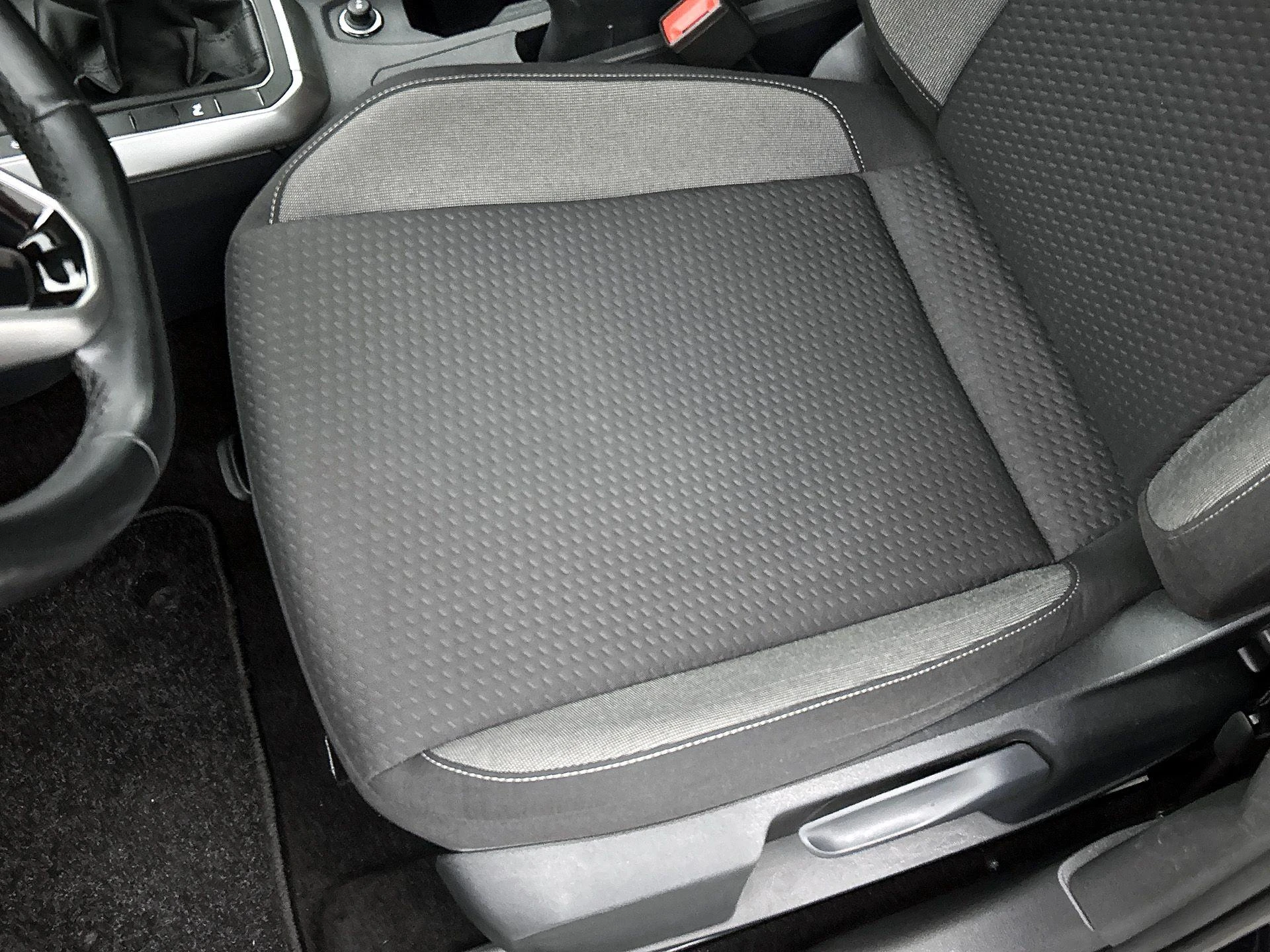 Volkswagen-Polo-image-16