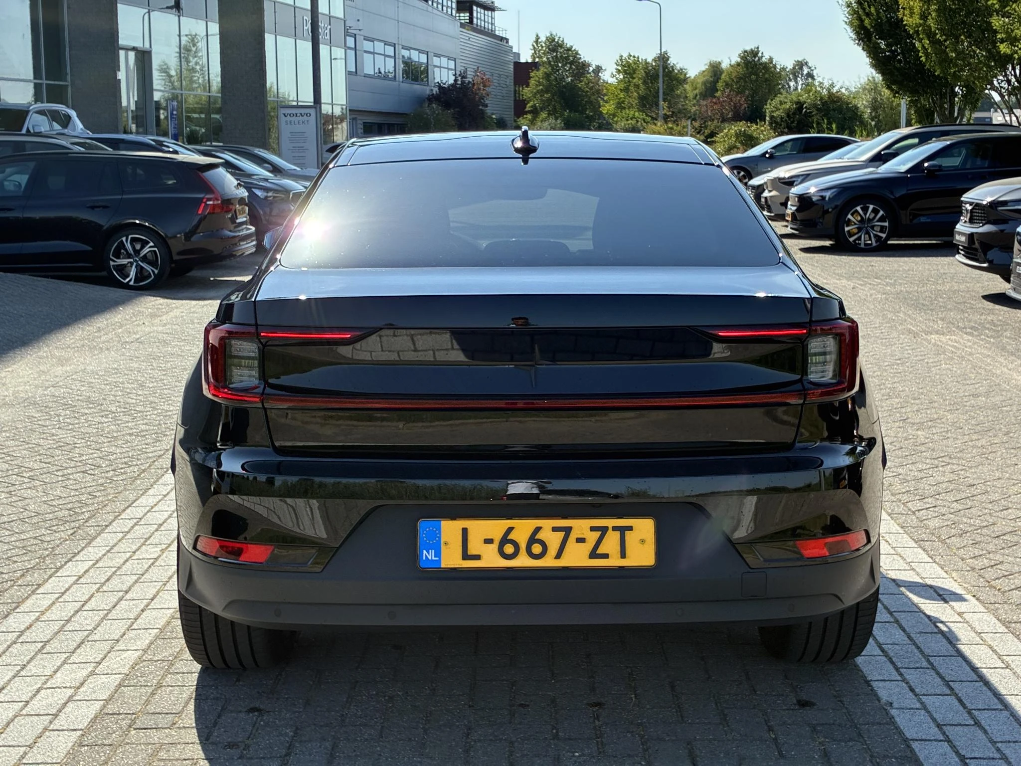 Polestar-2-image-4