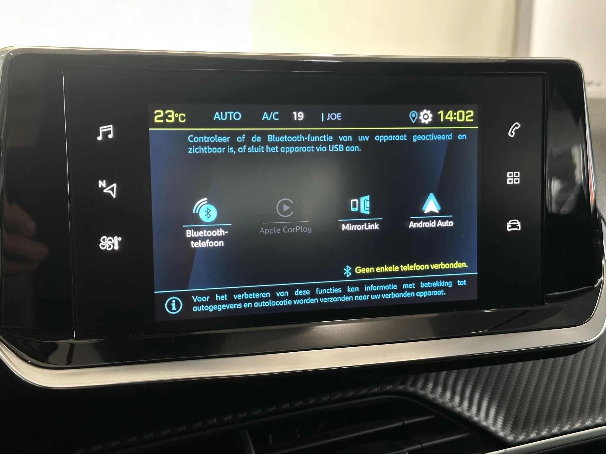 Peugeot-e-2008-image-15