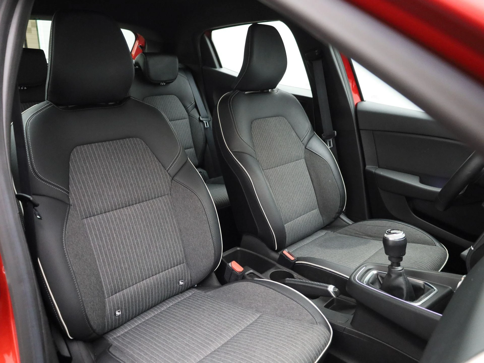 Renault-Clio-image-31