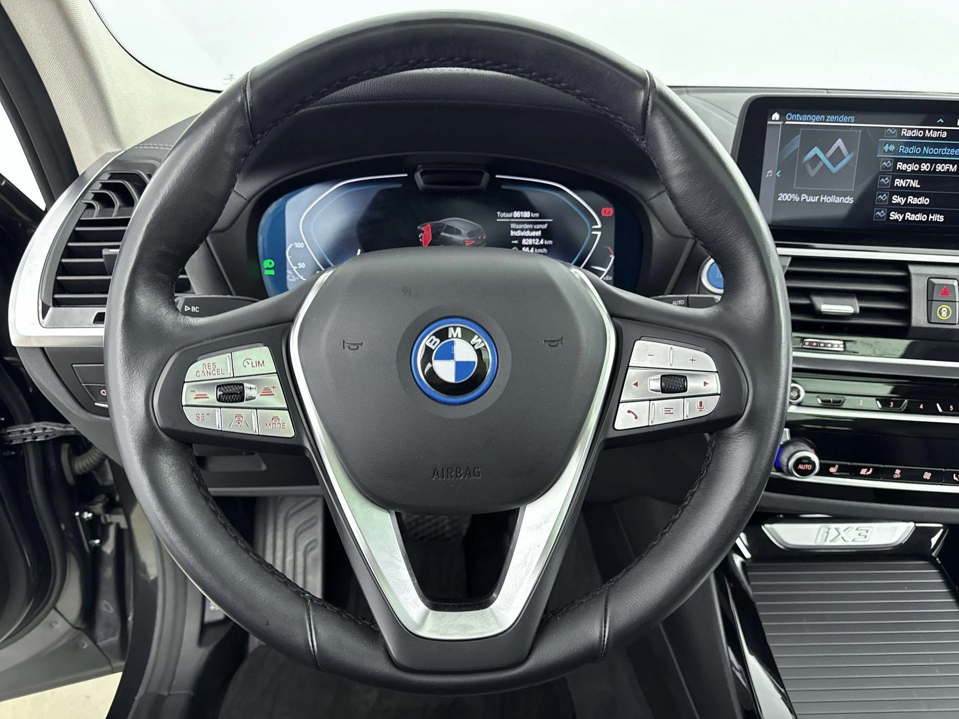 BMW-iX3-image-14