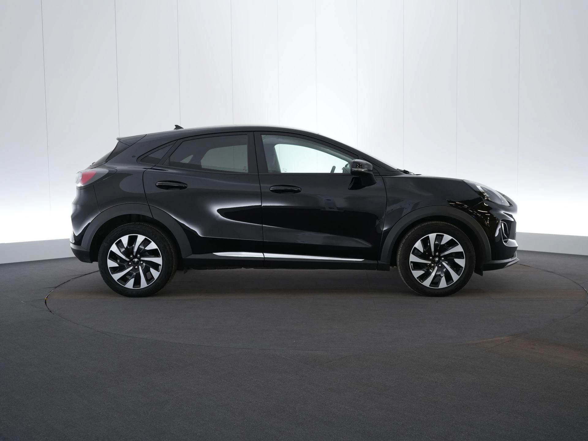 Ford Puma 1.0i Ecoboost mHEV 92kW Titanium