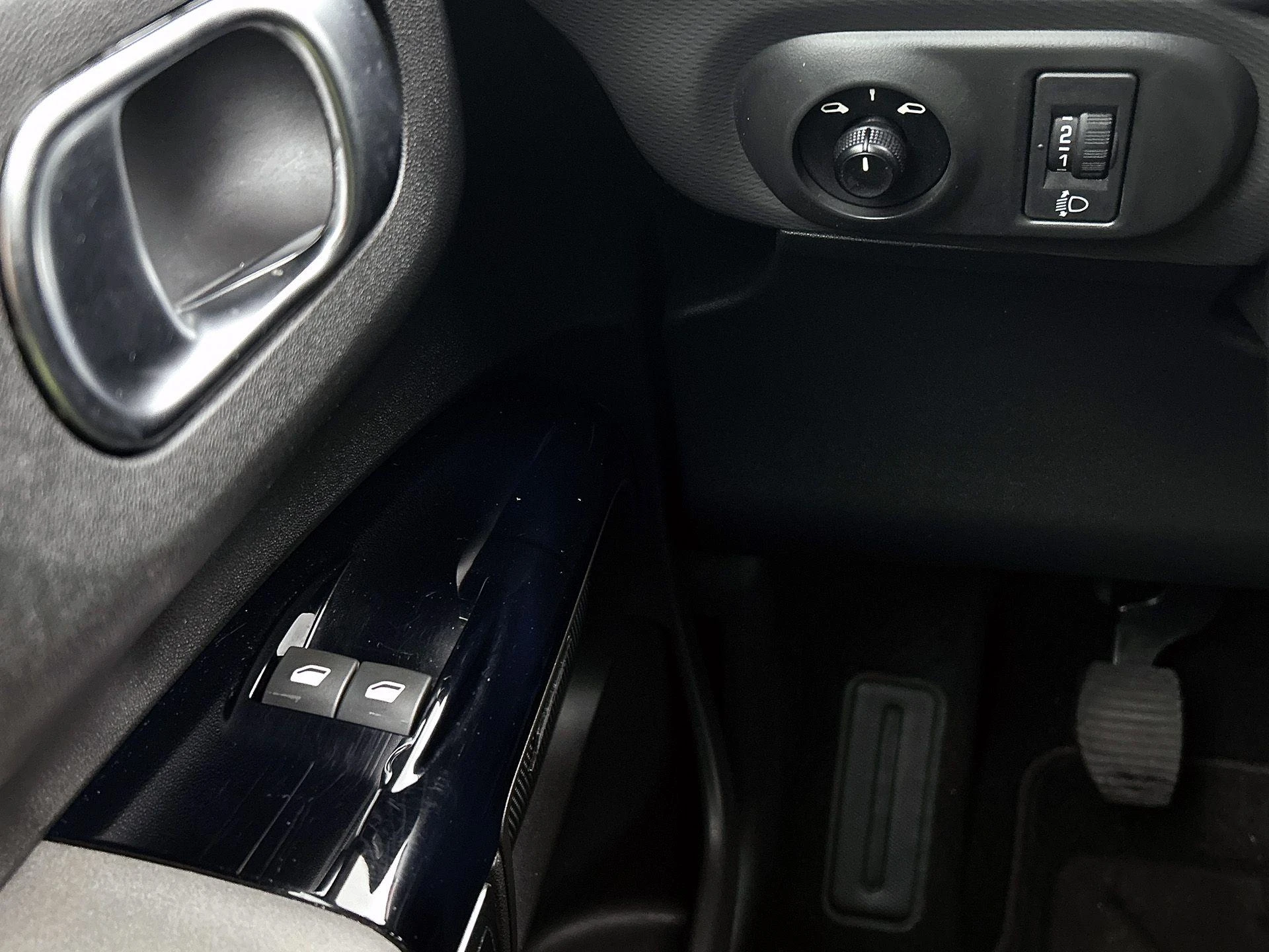 Citroën-C4 Cactus-image-31