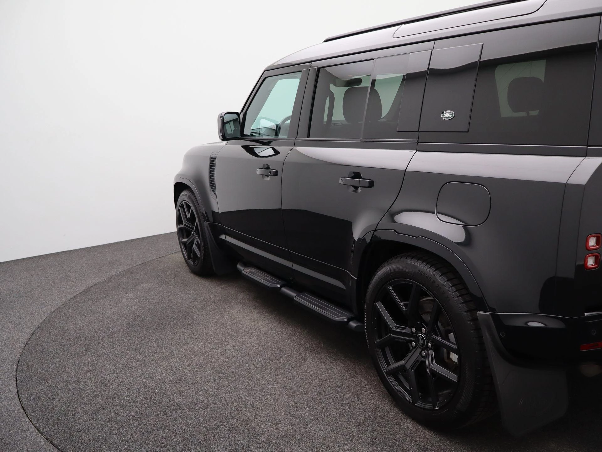 Land Rover-Defender-image-47