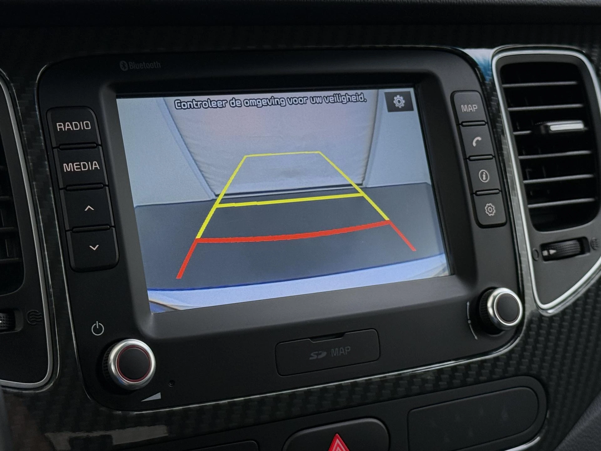 Kia-Carens-image-7