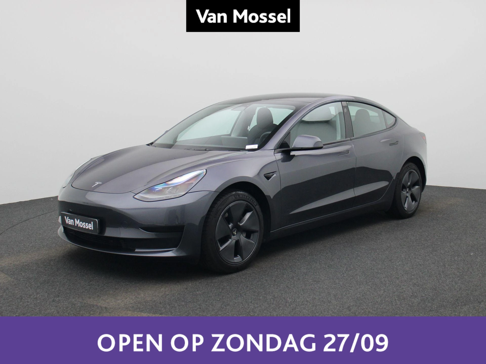 Tesla-Model 3-image-0