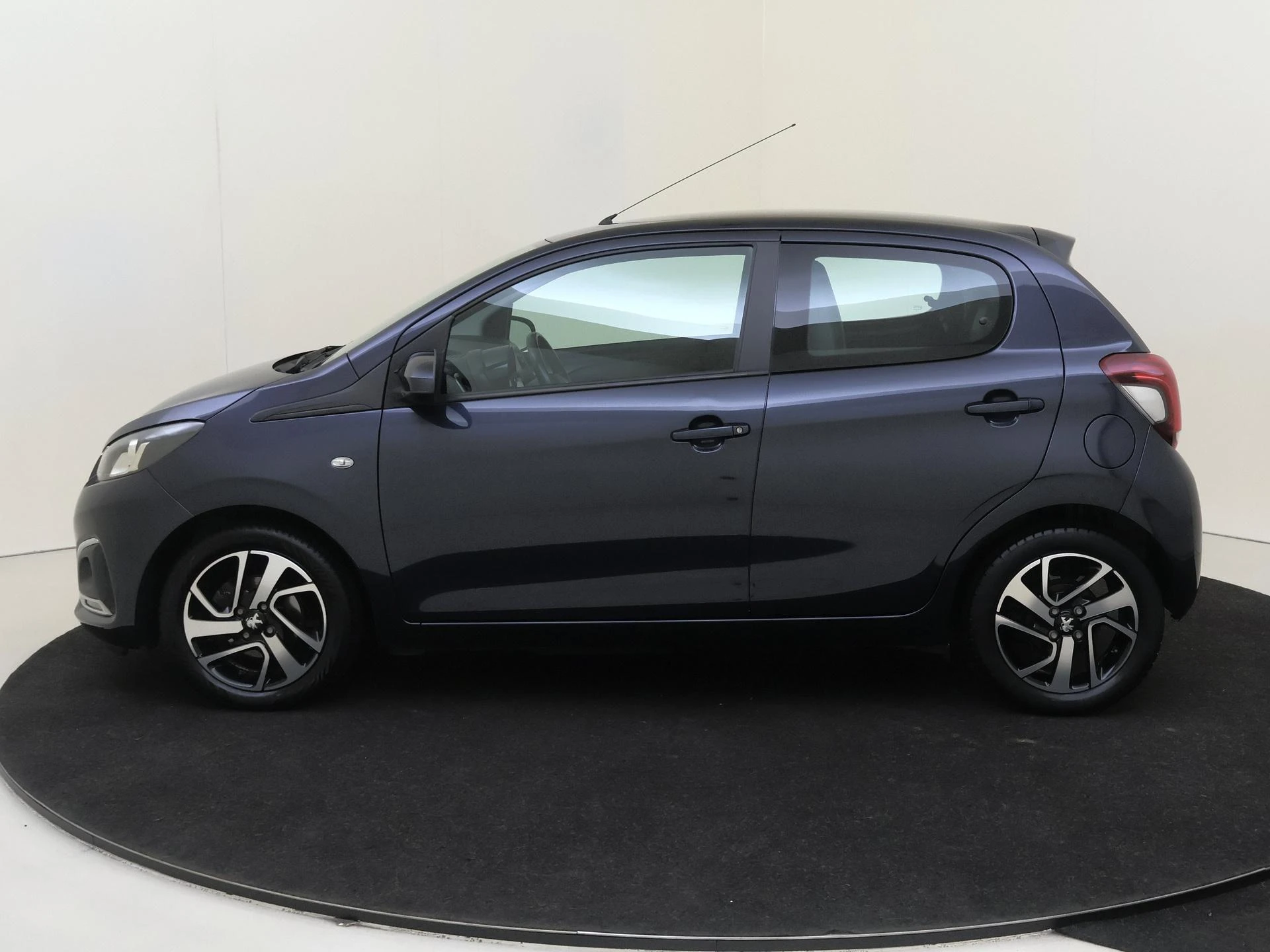 Peugeot-108-image-7