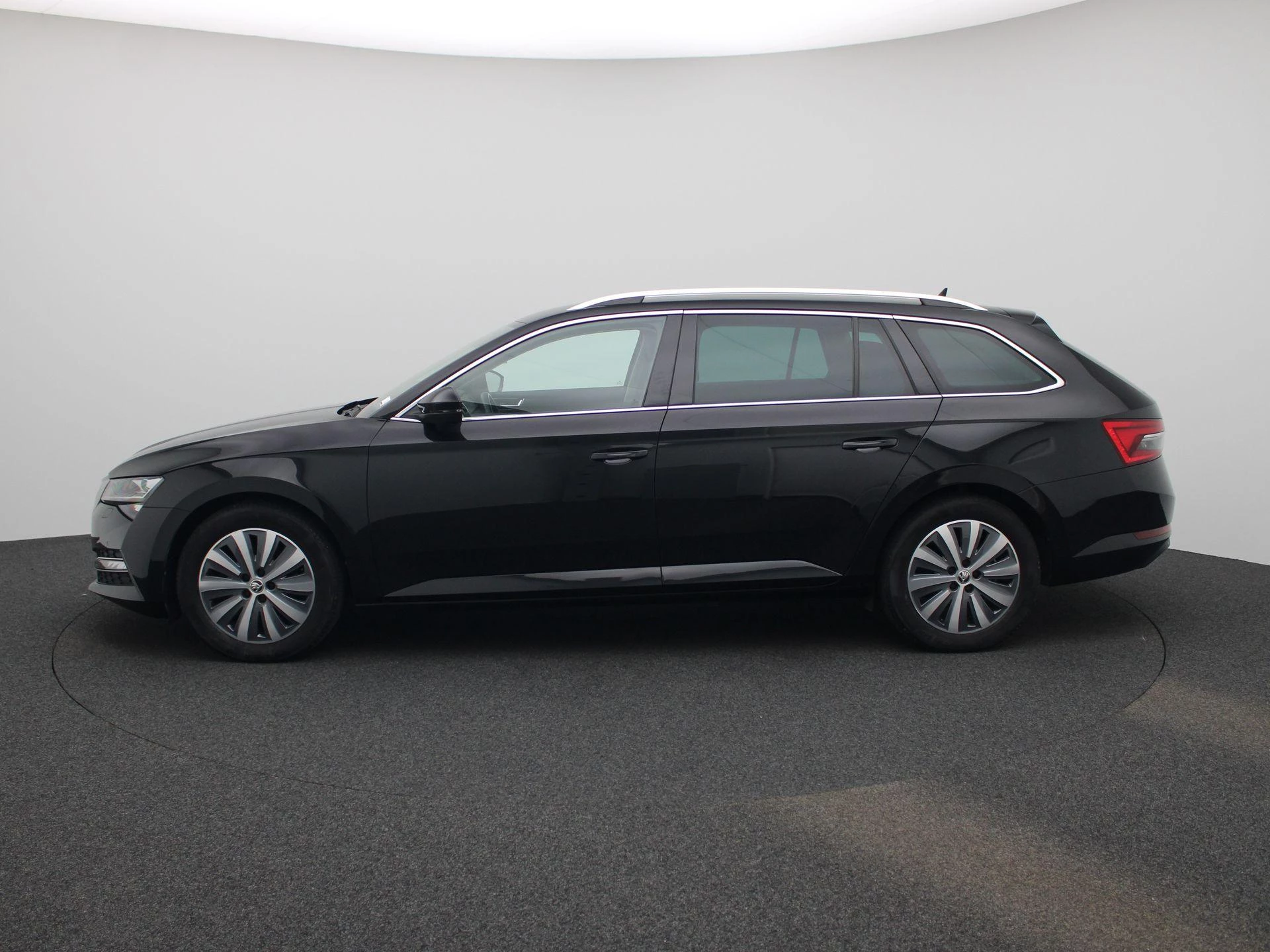 Škoda Superb 1.4 TSI iV DSG STYLE COMBI