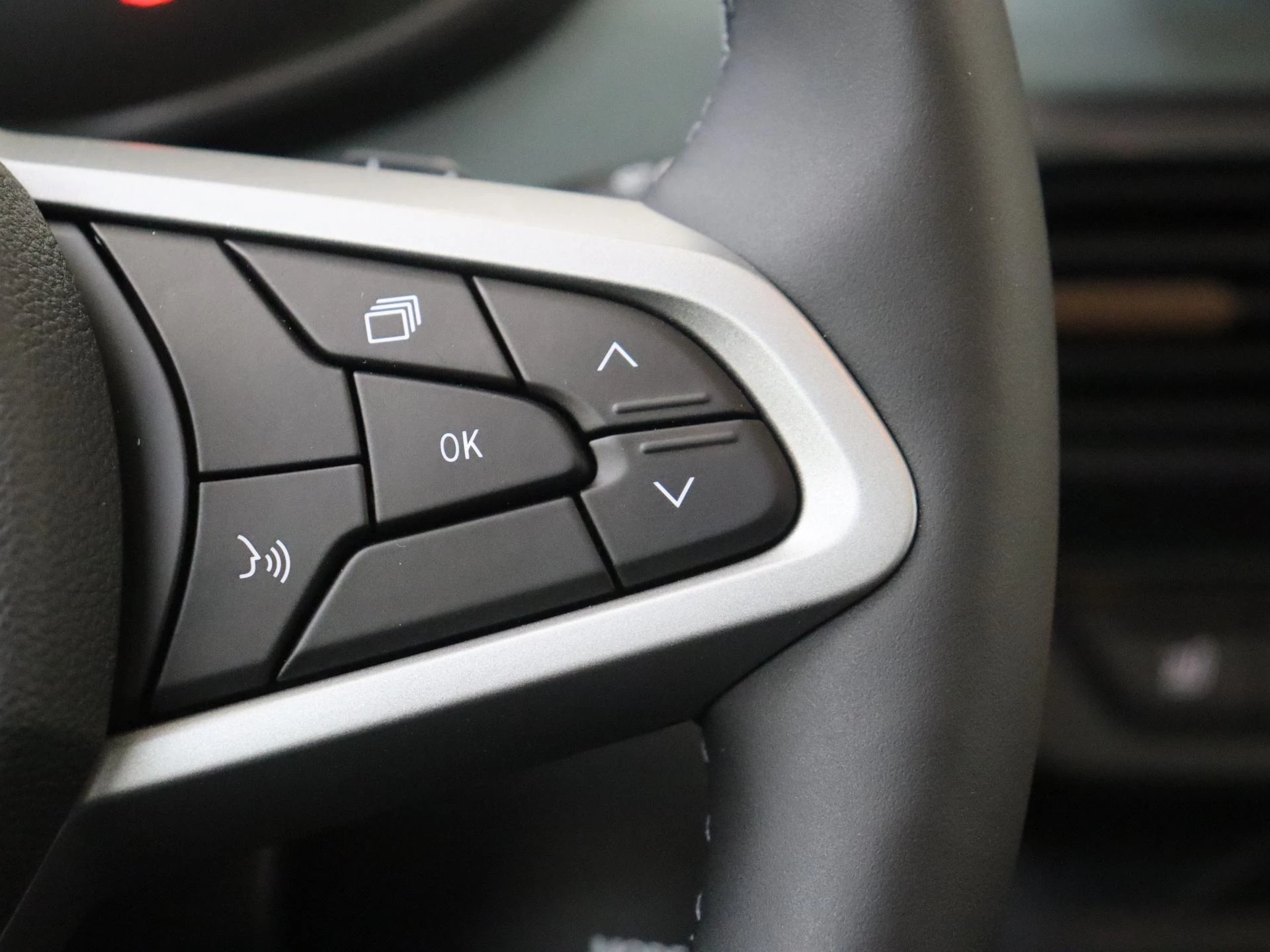 Dacia-Sandero Stepway-image-13