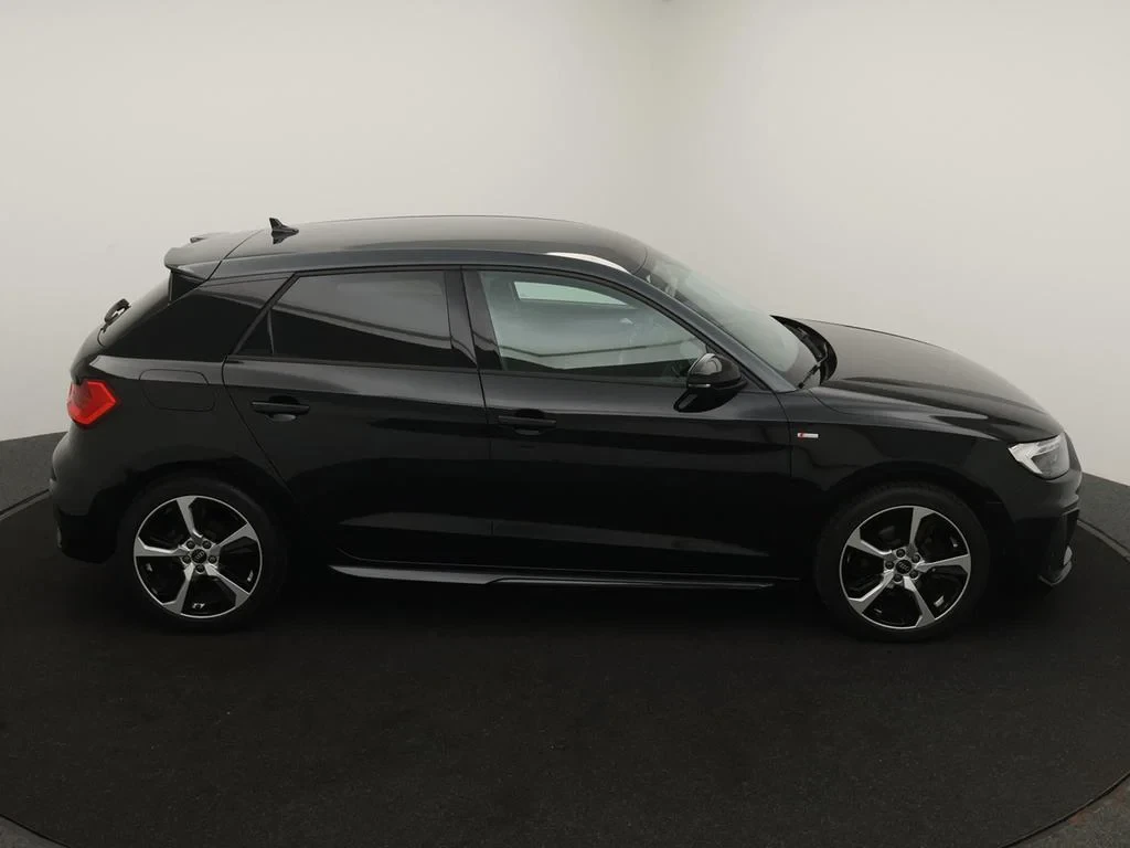 Audi-A1 Sportback-image-7