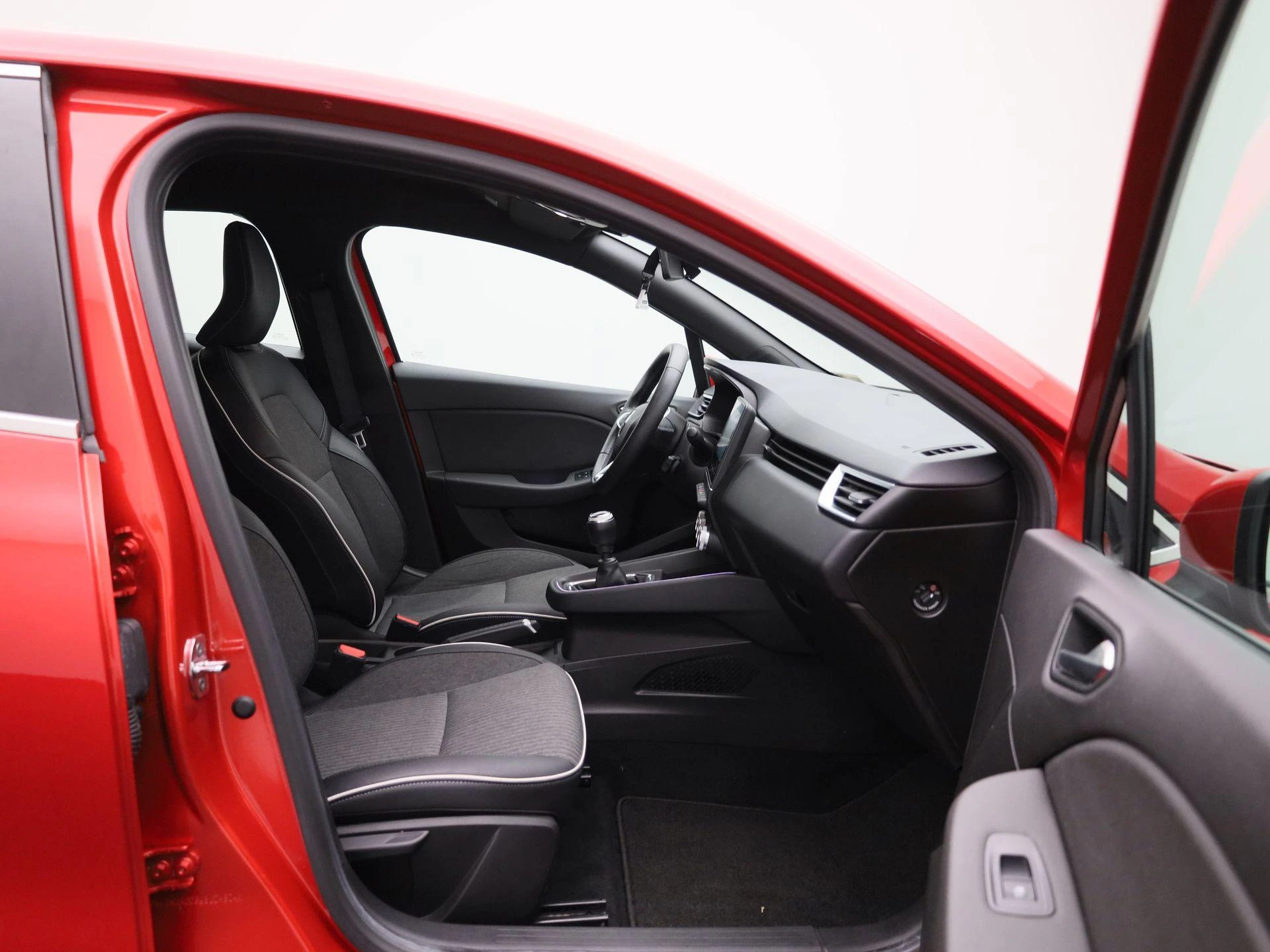 Renault-Clio-image-29
