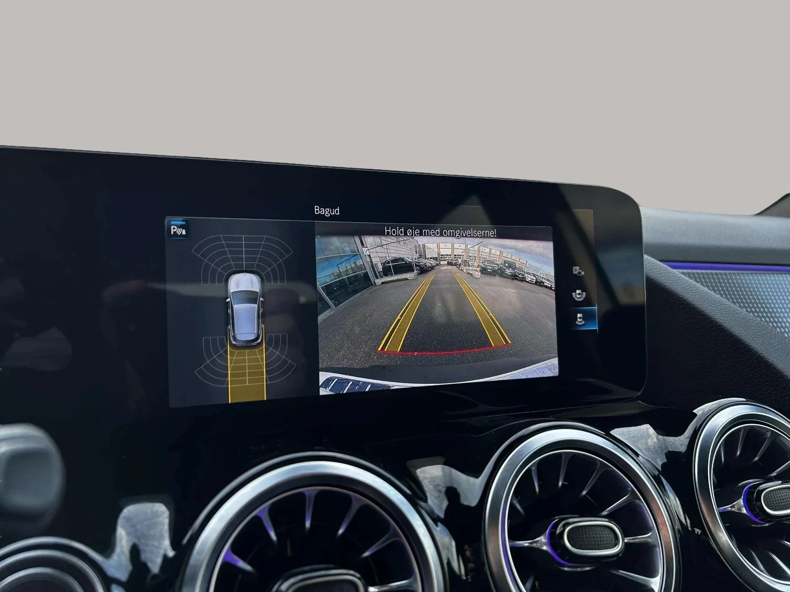 Mercedes-Benz-EQA-image-20