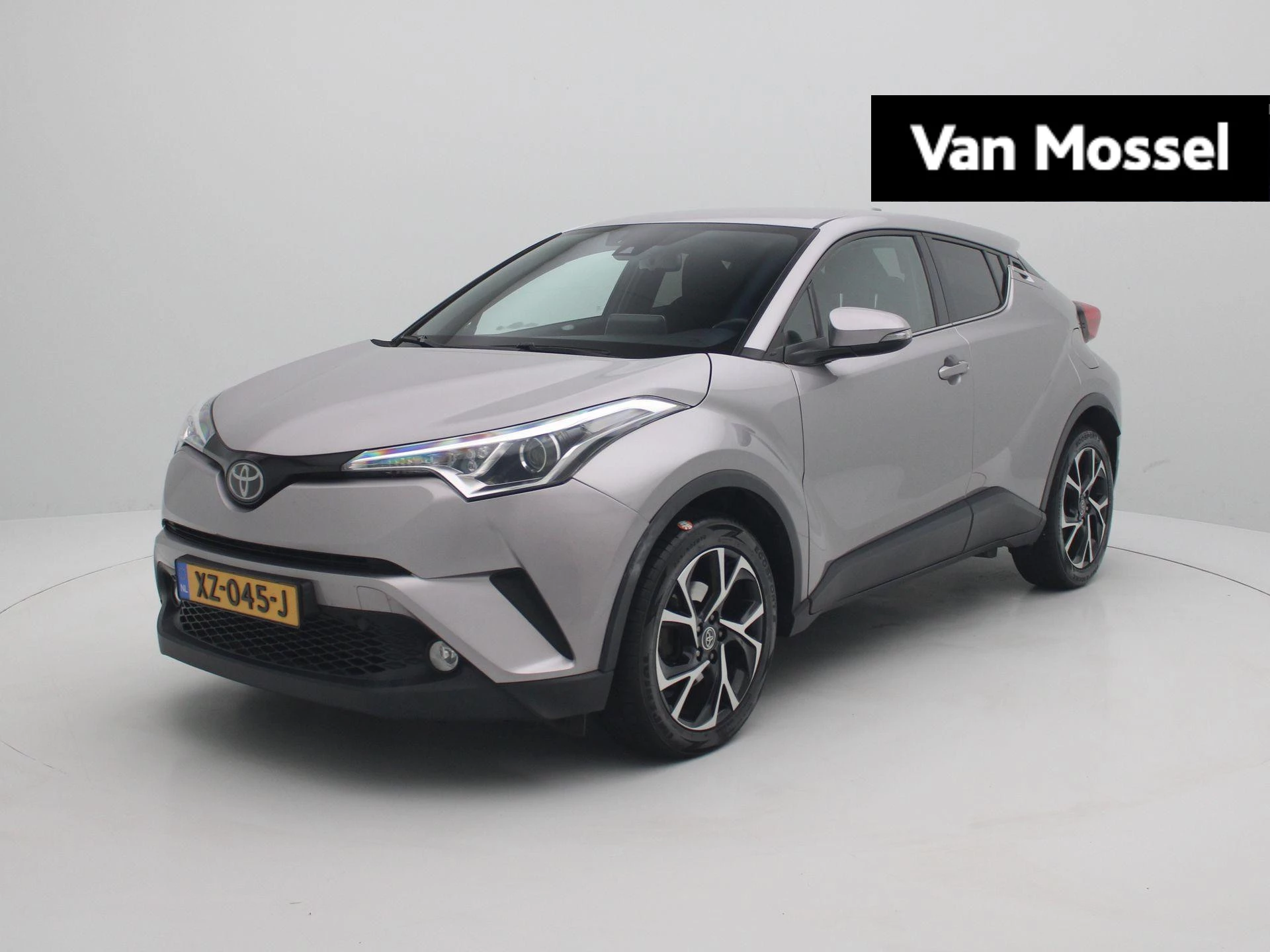 Toyota-C-HR-image-0