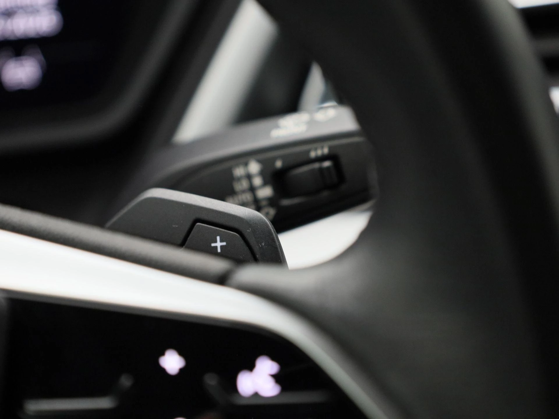 Audi-Q4 Sportback e-tron-image-29