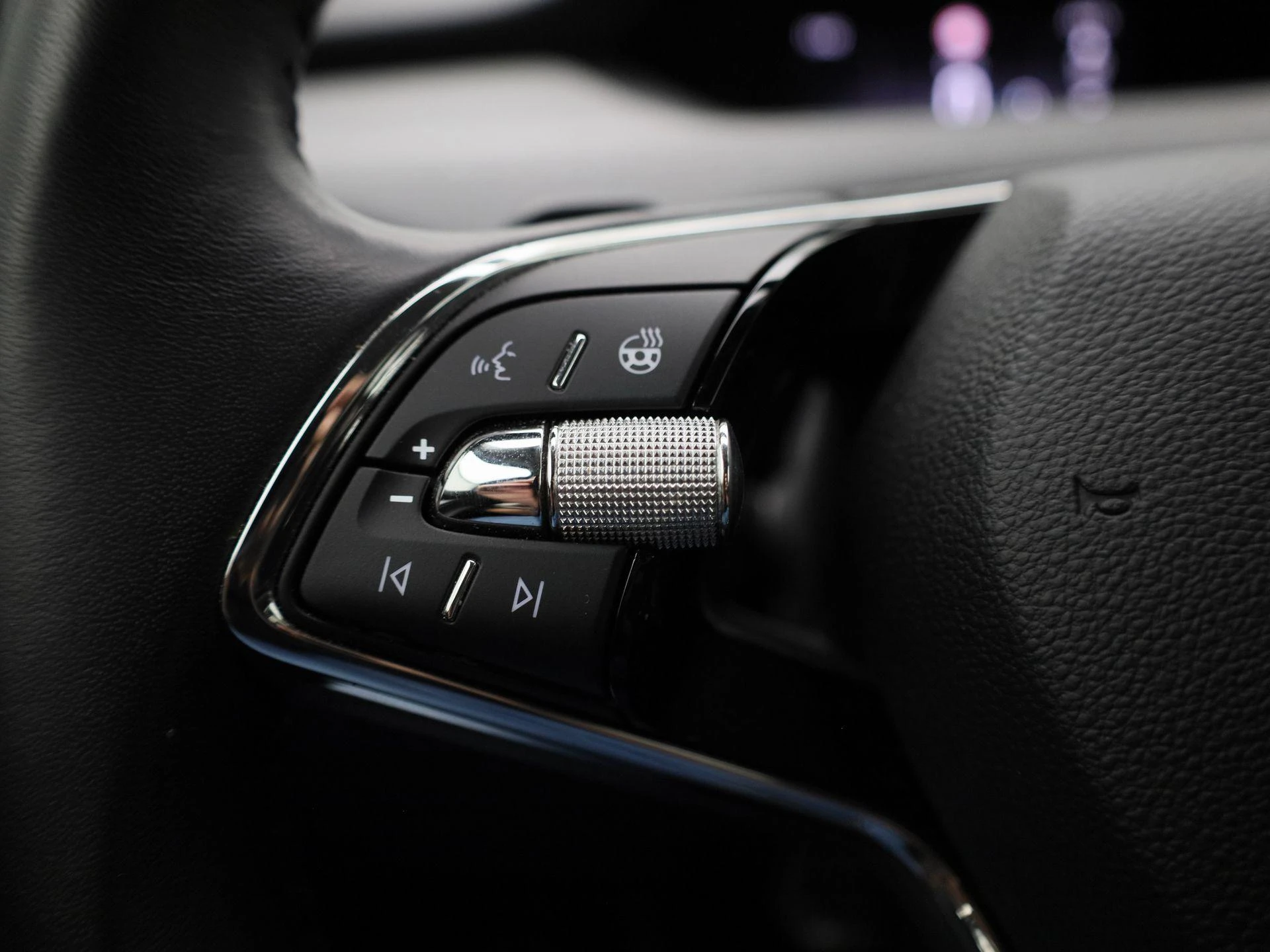 Škoda-Enyaq iV-image-16
