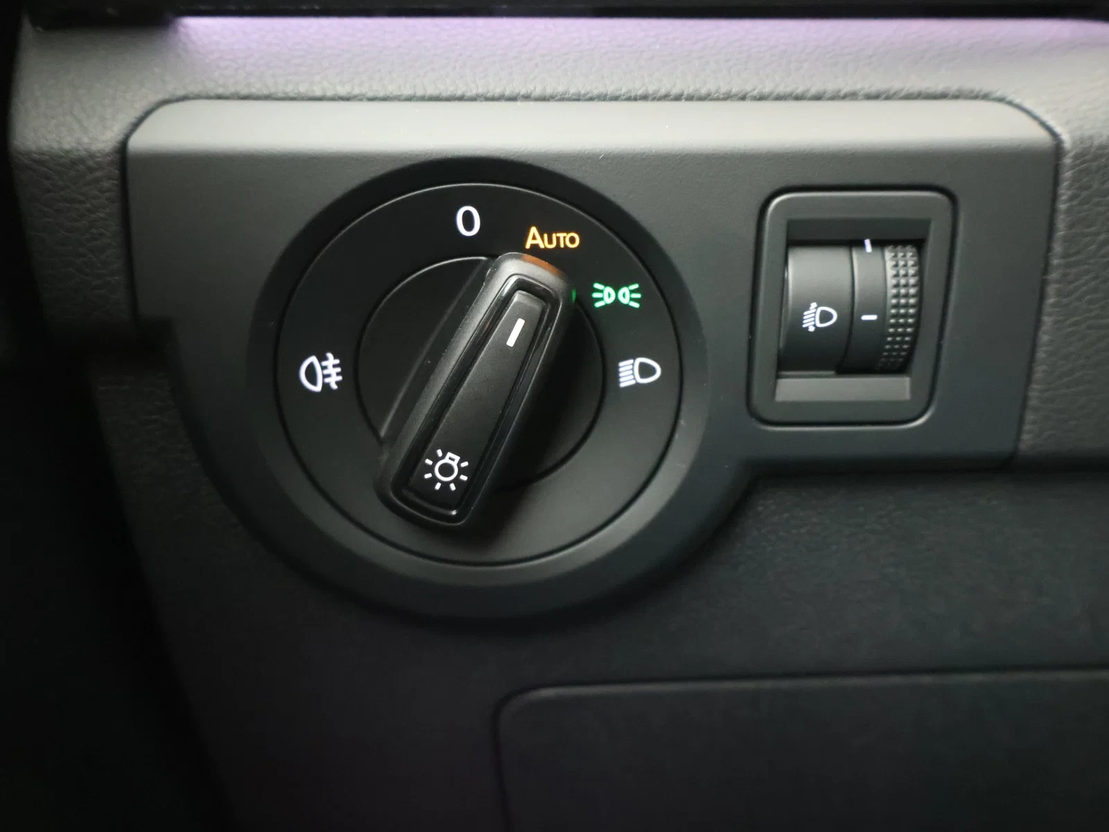 Volkswagen-T-Cross-image-23