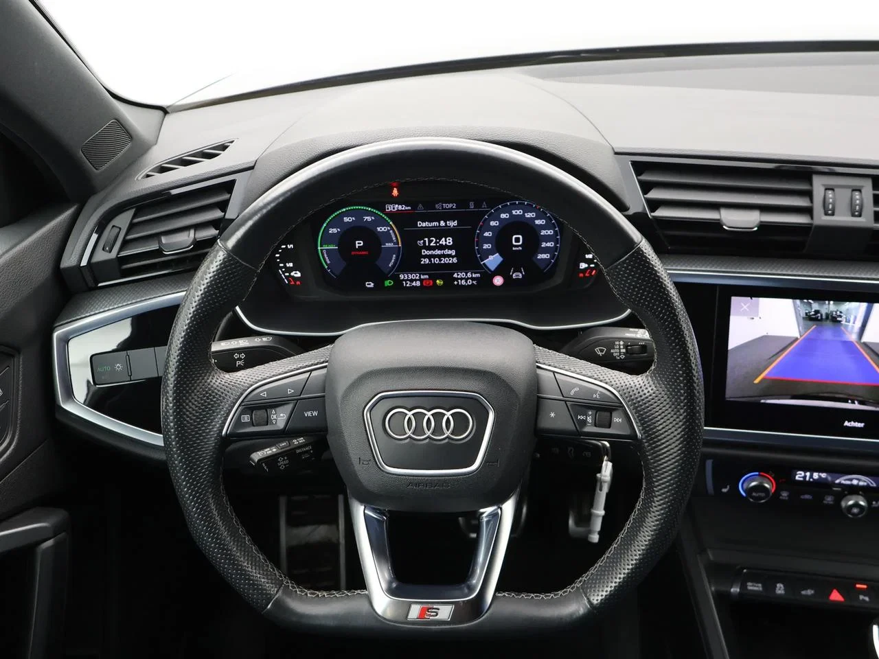 Audi-Q3-image-14