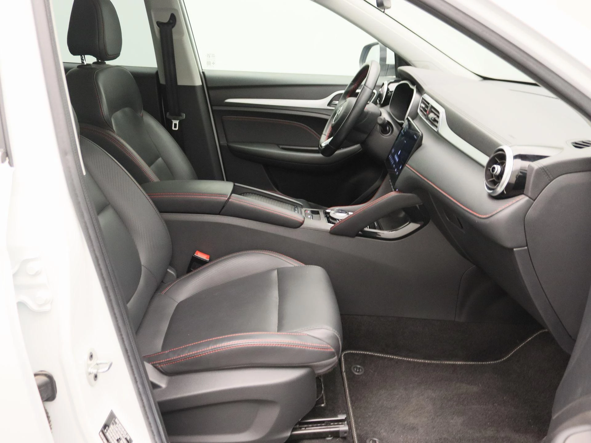 MG ZS EV Standard Range Luxury 50 kWh