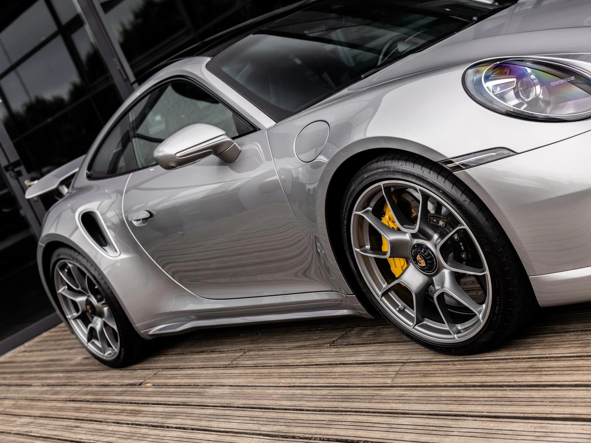 Porsche-911-image-9