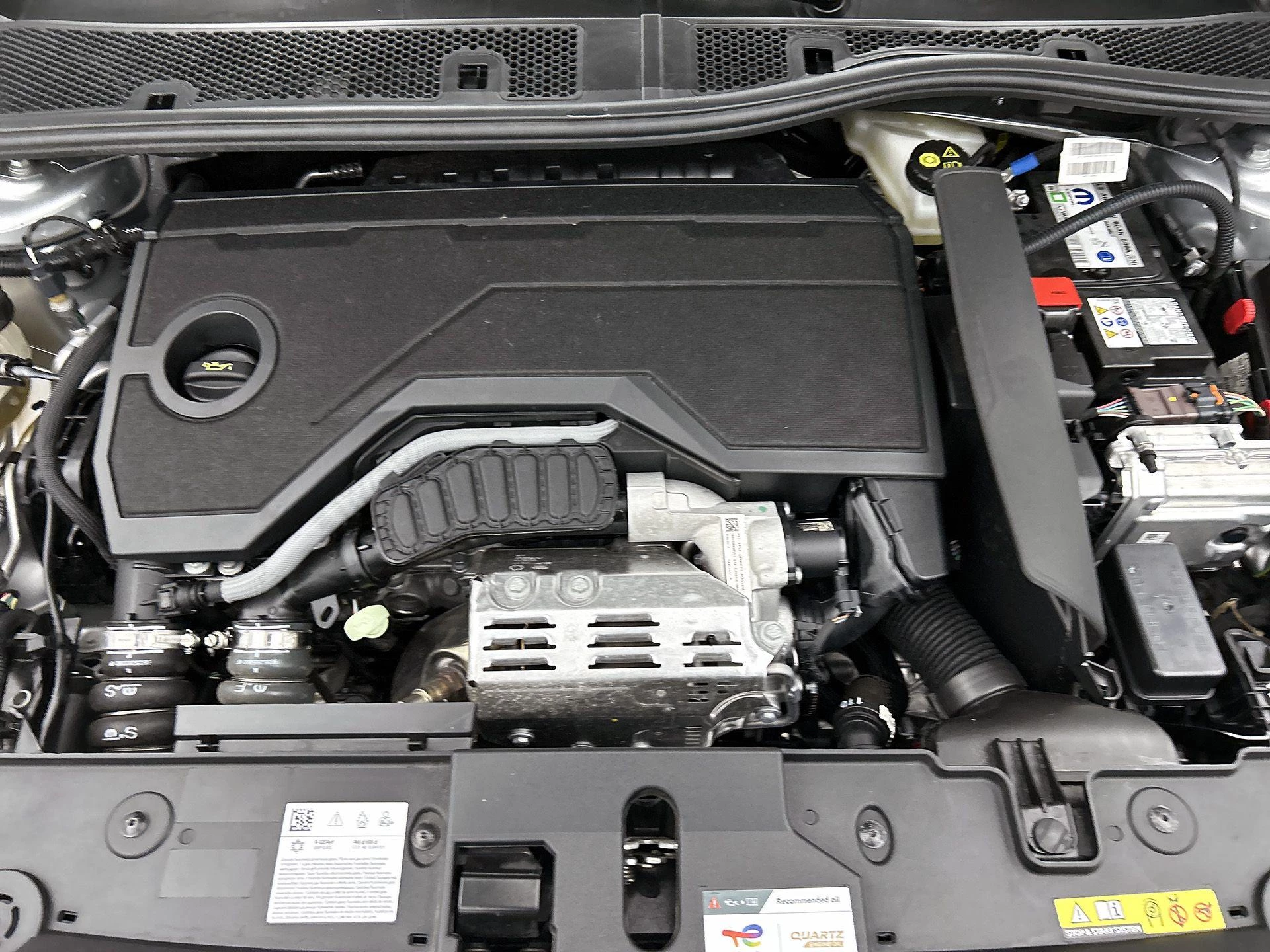 Opel Corsa 1.2 Turbo Hybrid GS