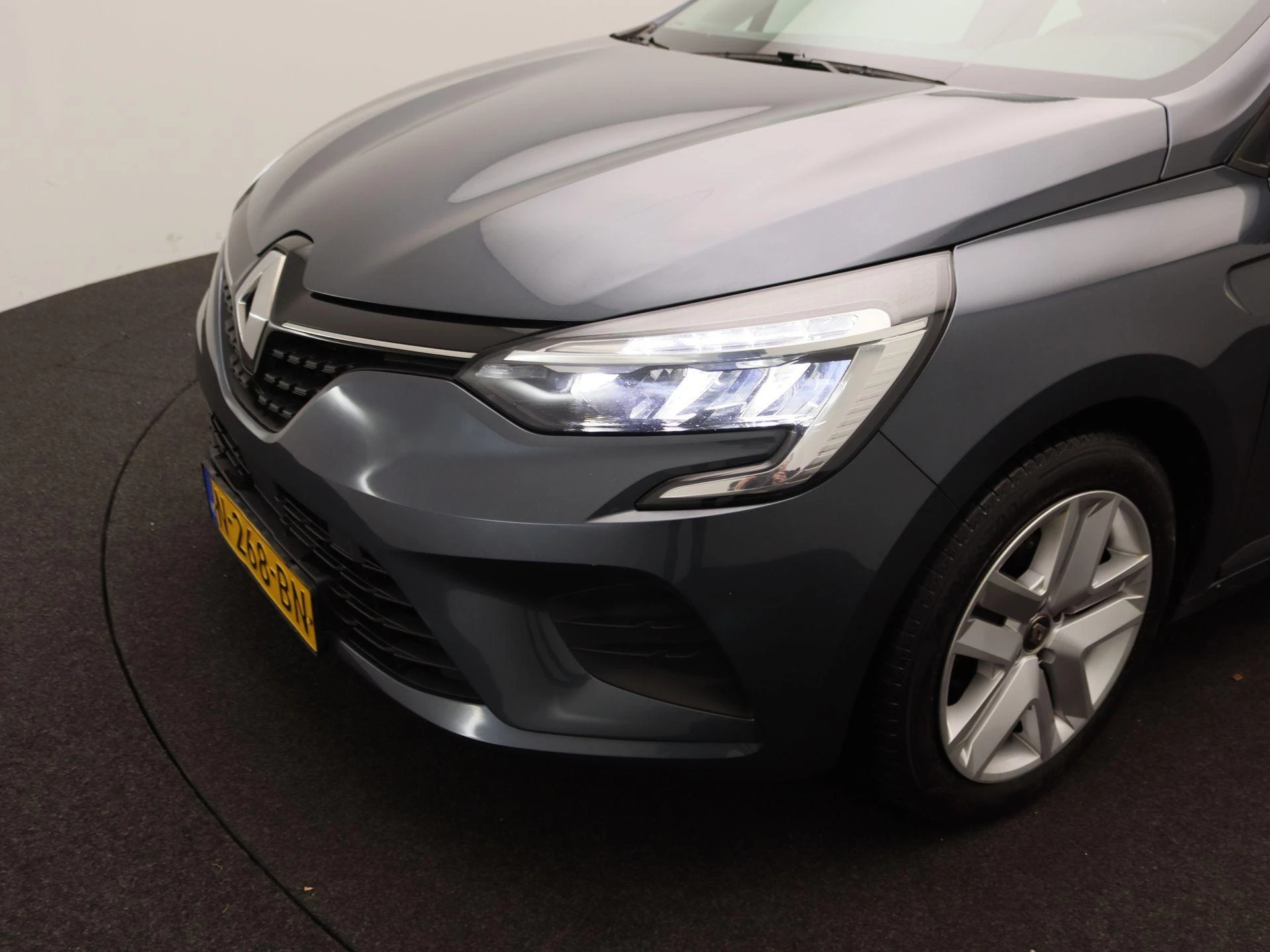 Renault-Clio-image-14