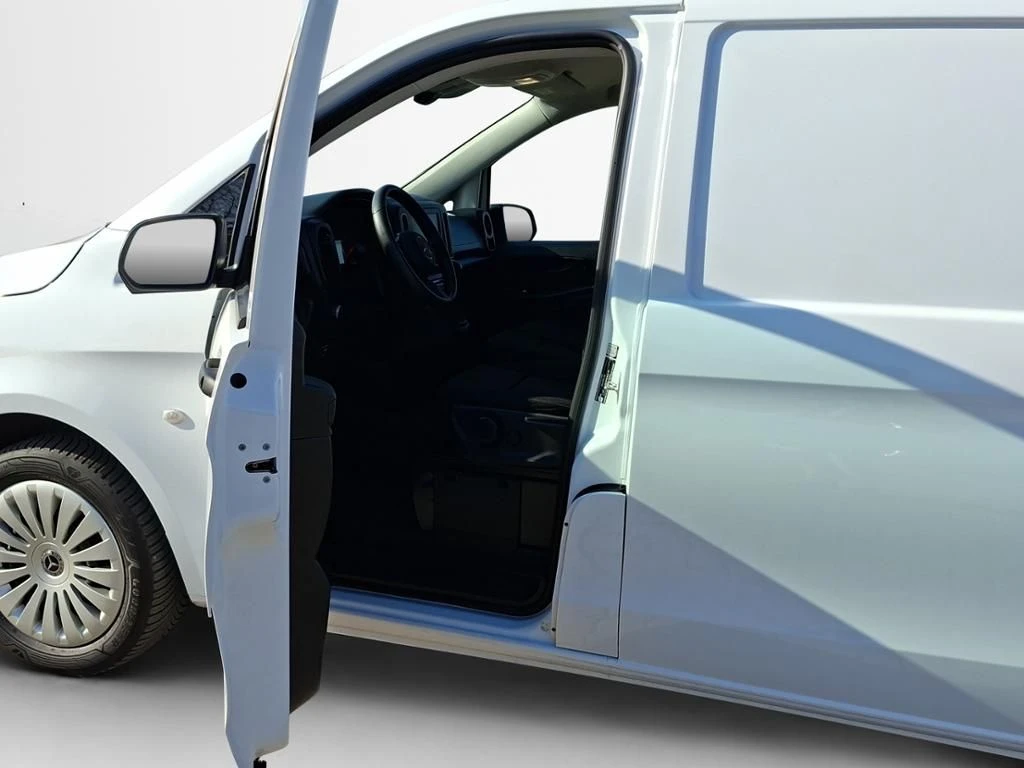 Mercedes-Benz-Vito 116-image-16