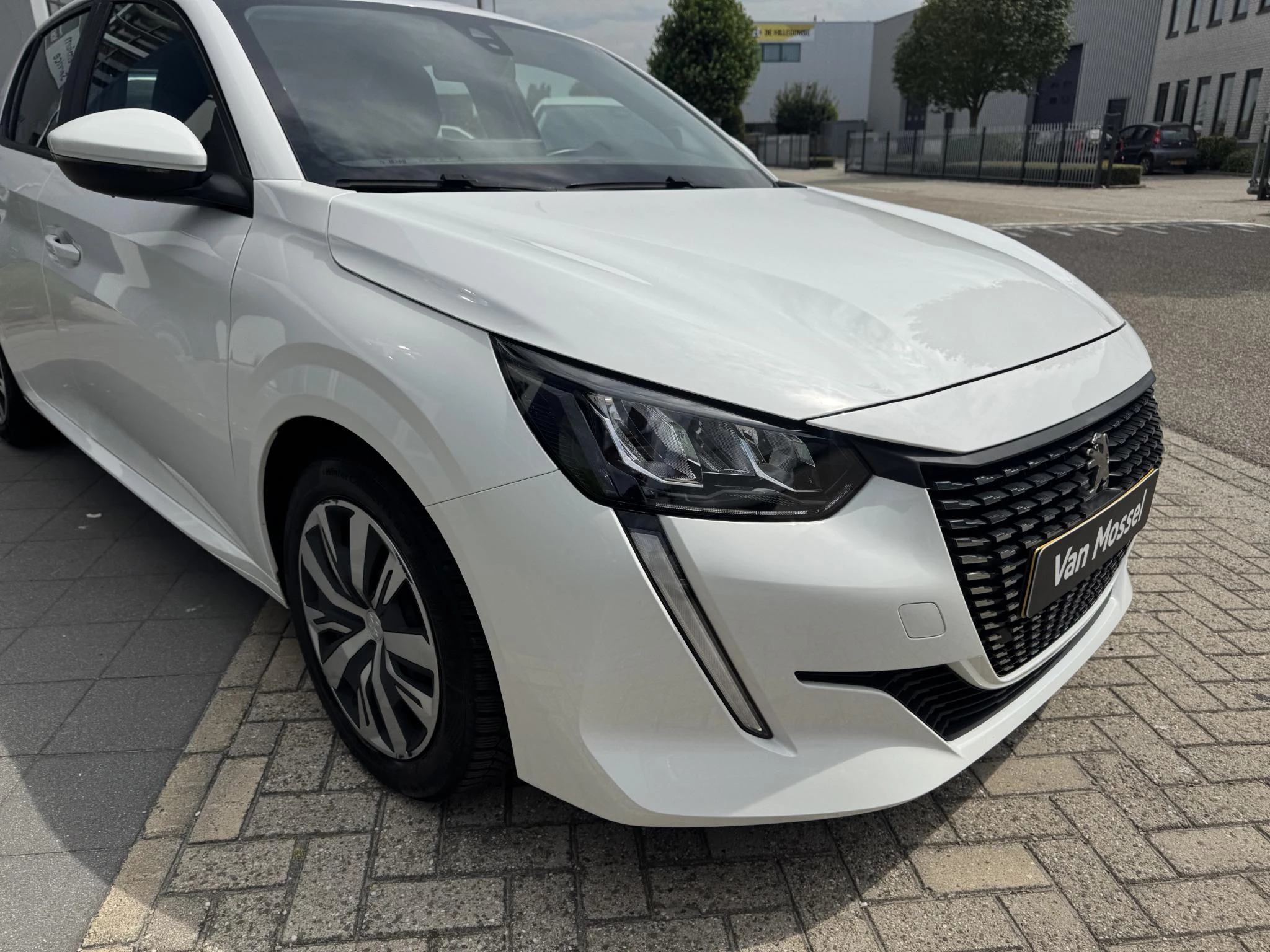 Peugeot 208 1.2 PureTech Blue Lease Active